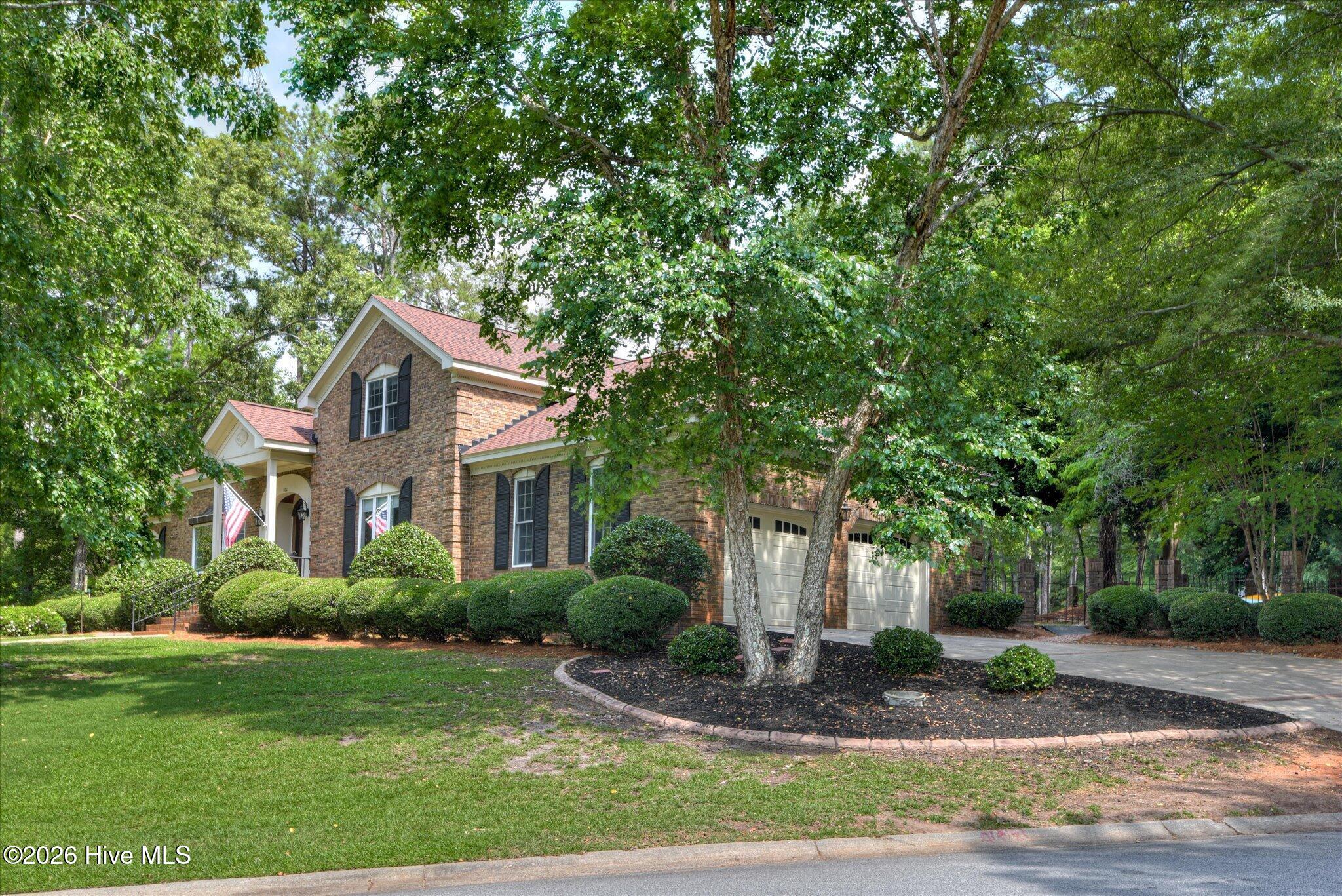 100 Scotch Pine Court Property Photo 3