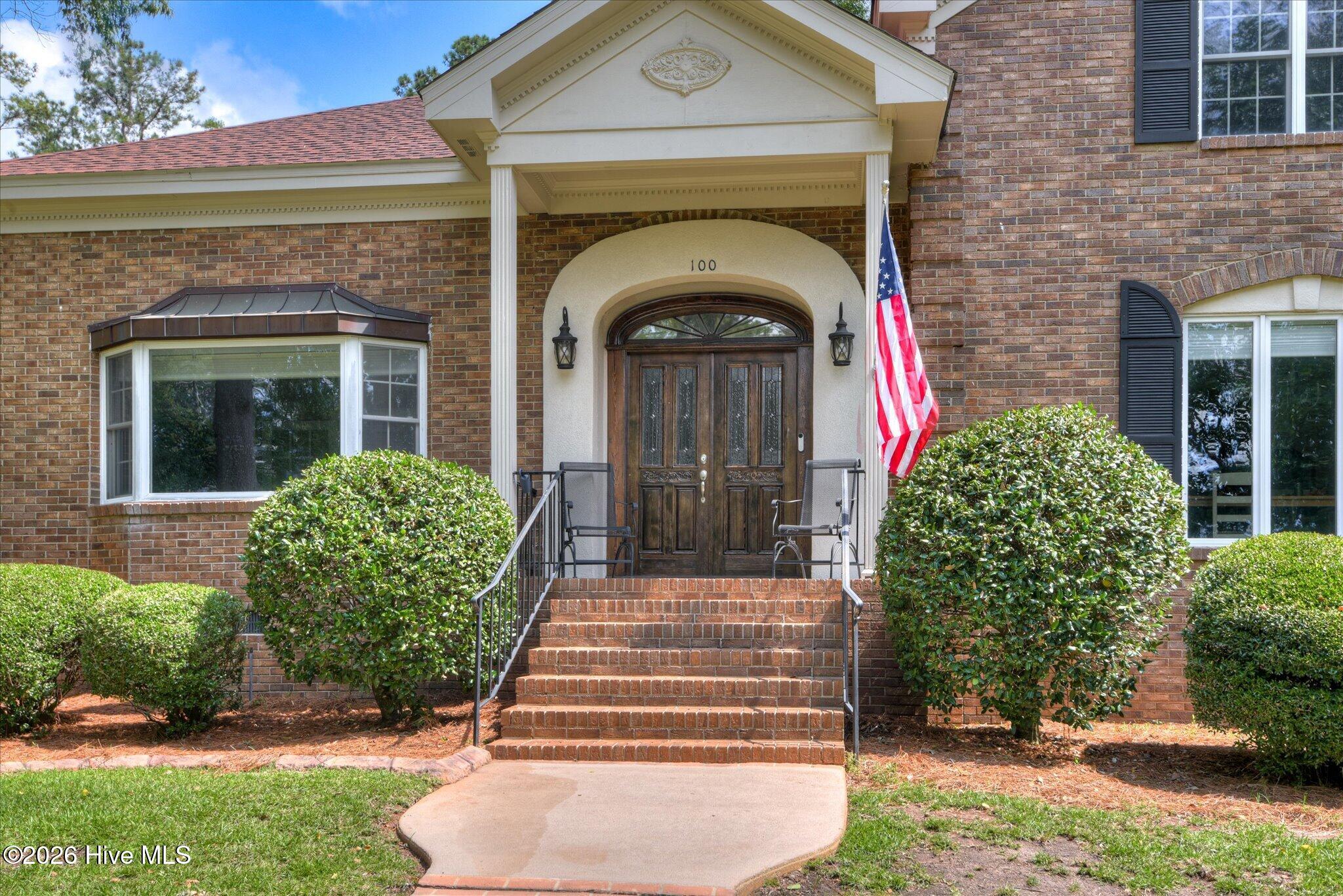 100 Scotch Pine Court Property Photo 5