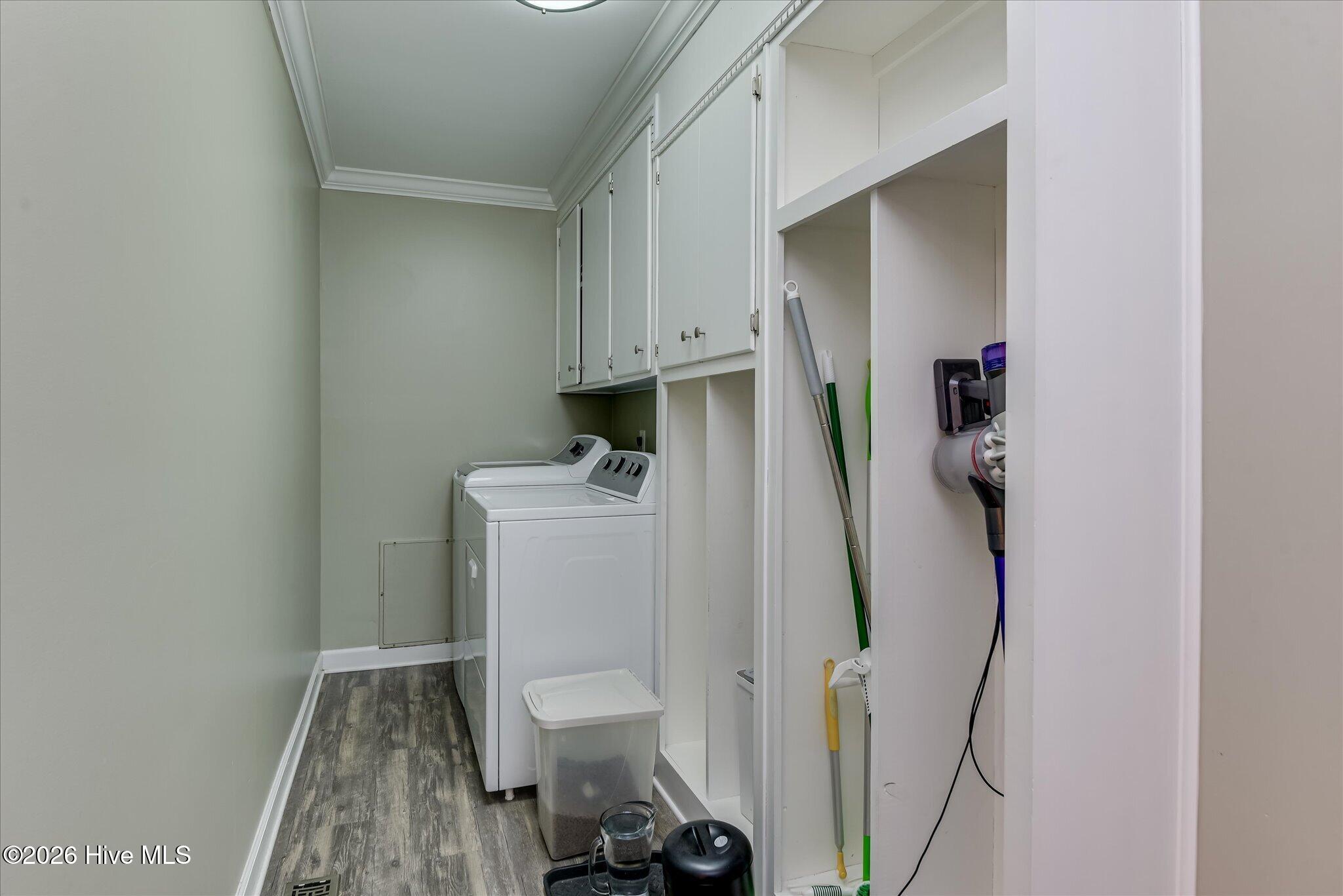 100 Scotch Pine Court Property Photo 25