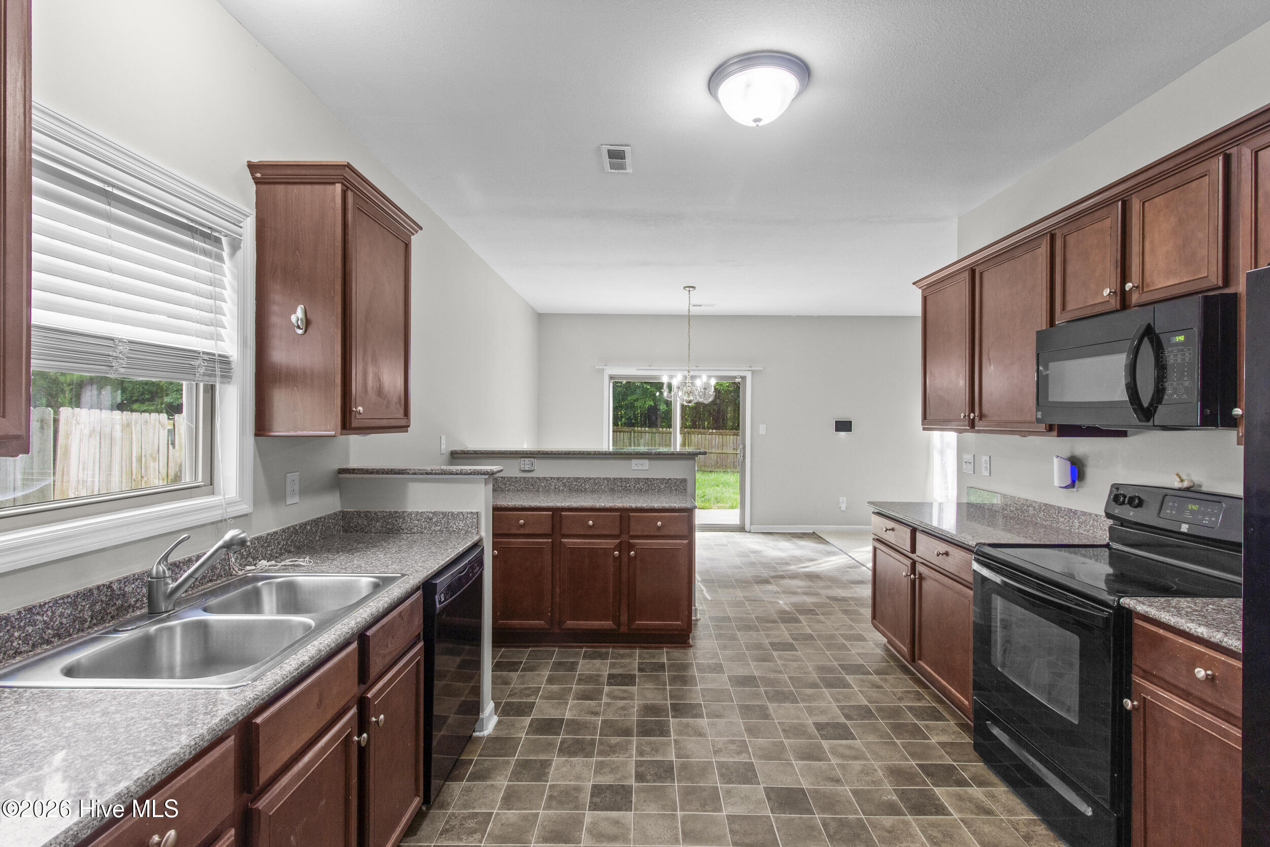 3279 Austin Avenue Property Photo 7