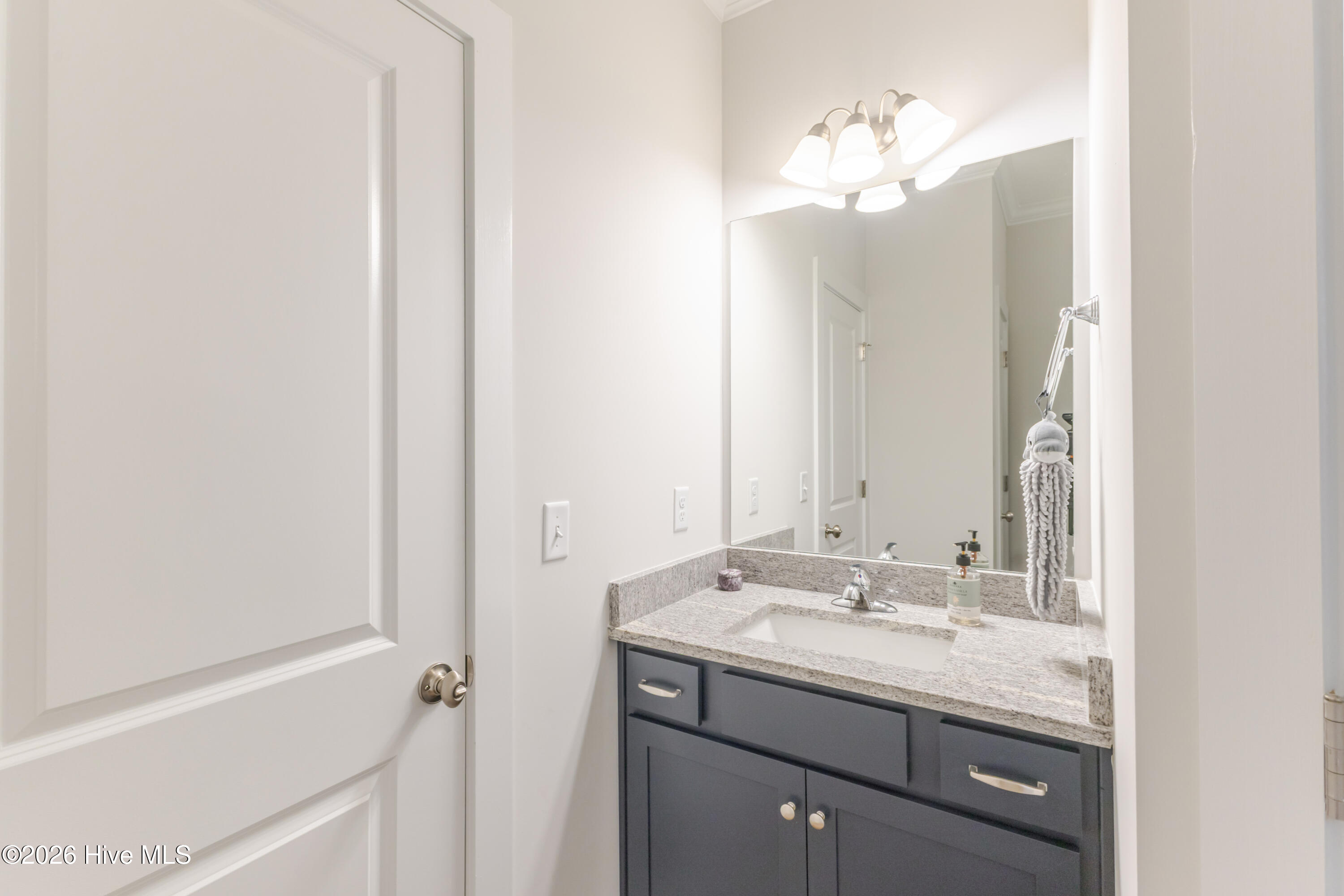8061 Crossbow Landing Property Photo 27