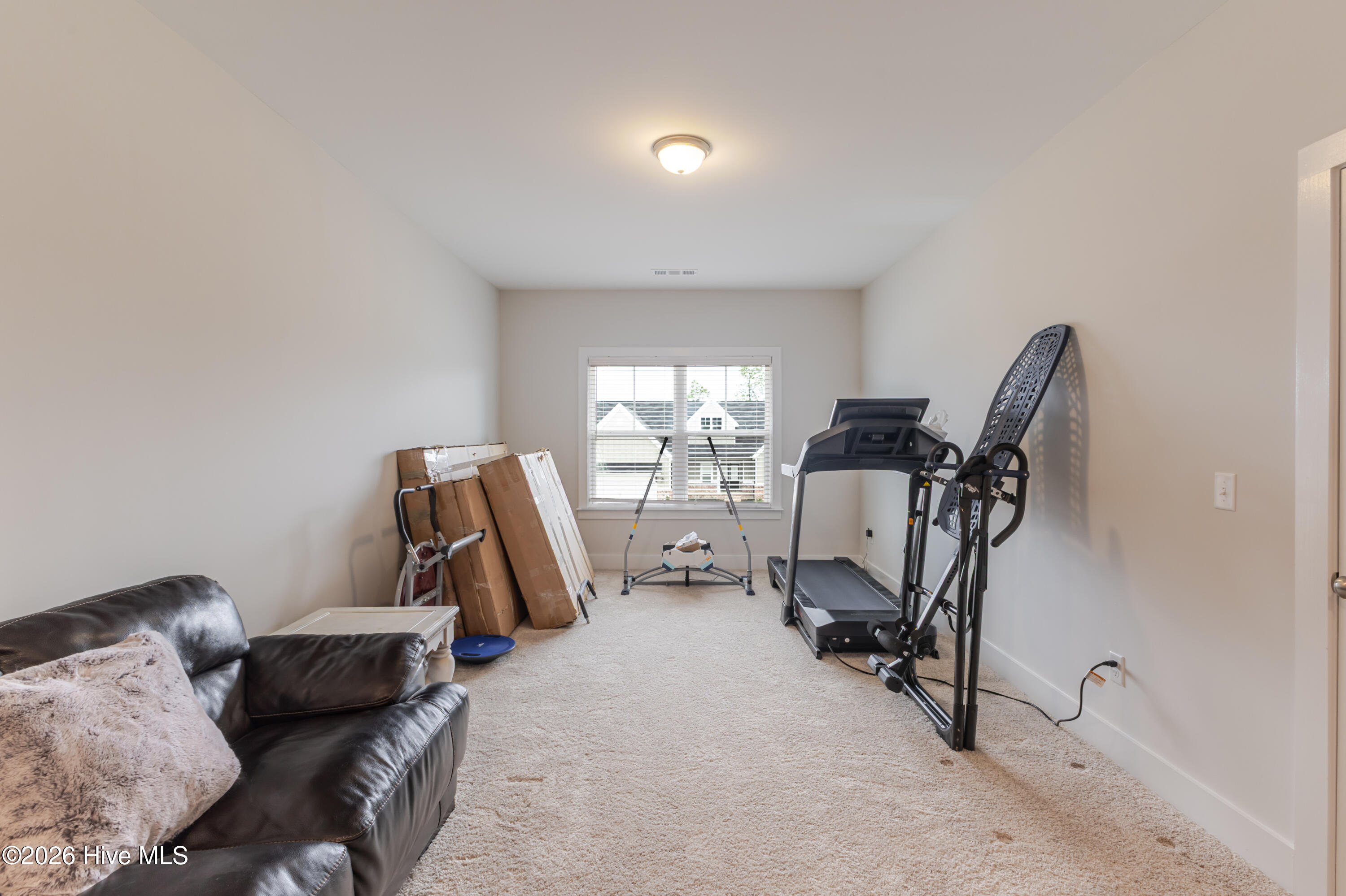 8061 Crossbow Landing Property Photo 32