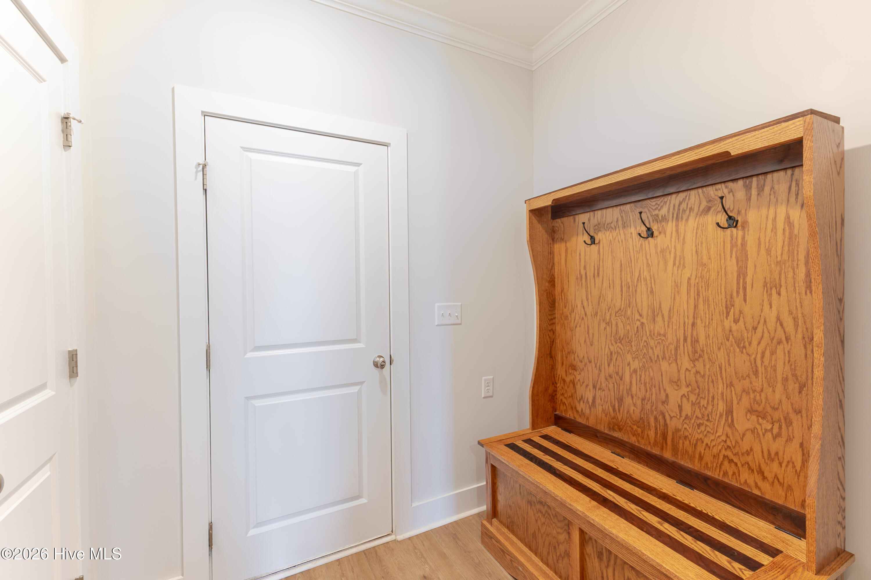 8061 Crossbow Landing Property Photo 36