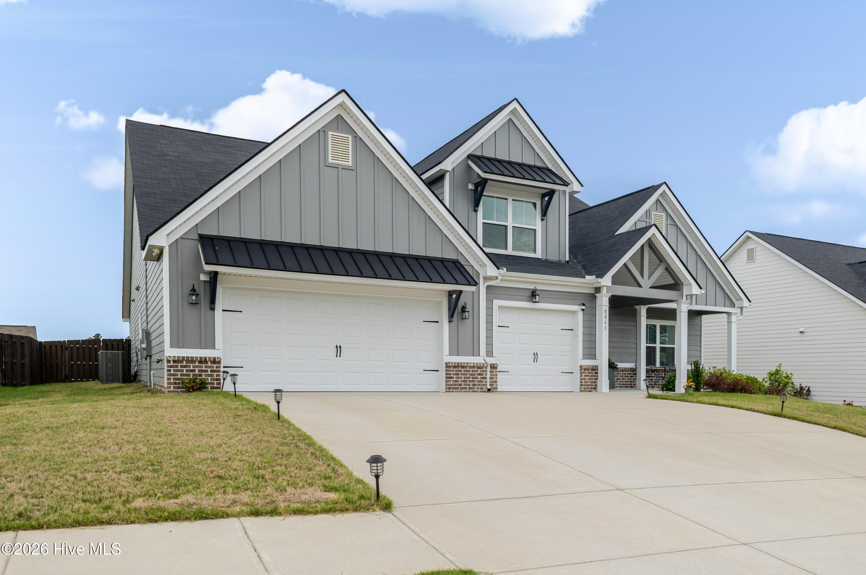 8061 Crossbow Landing Property Photo 42