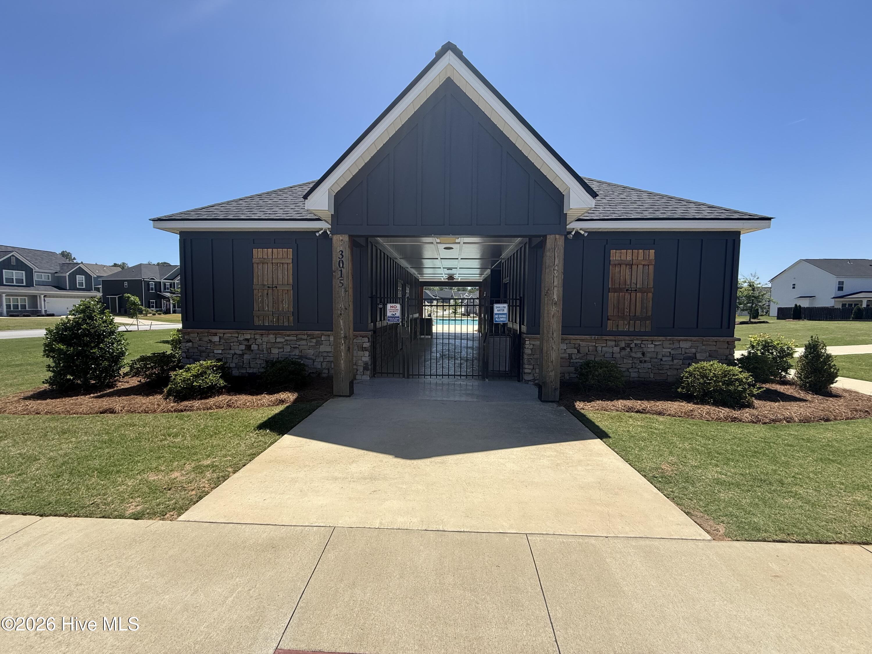 8061 Crossbow Landing Property Photo 44