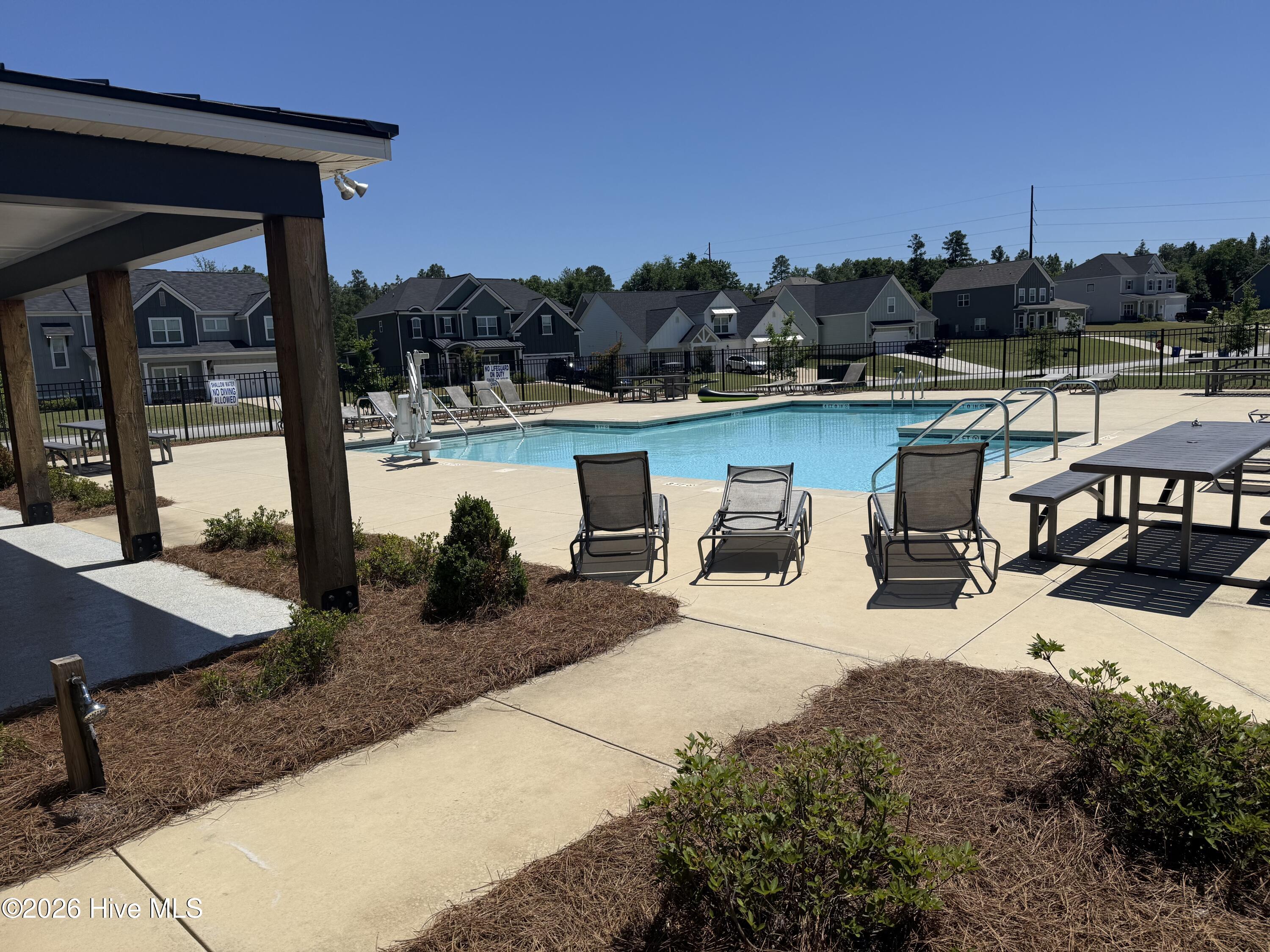 8061 Crossbow Landing Property Photo 45