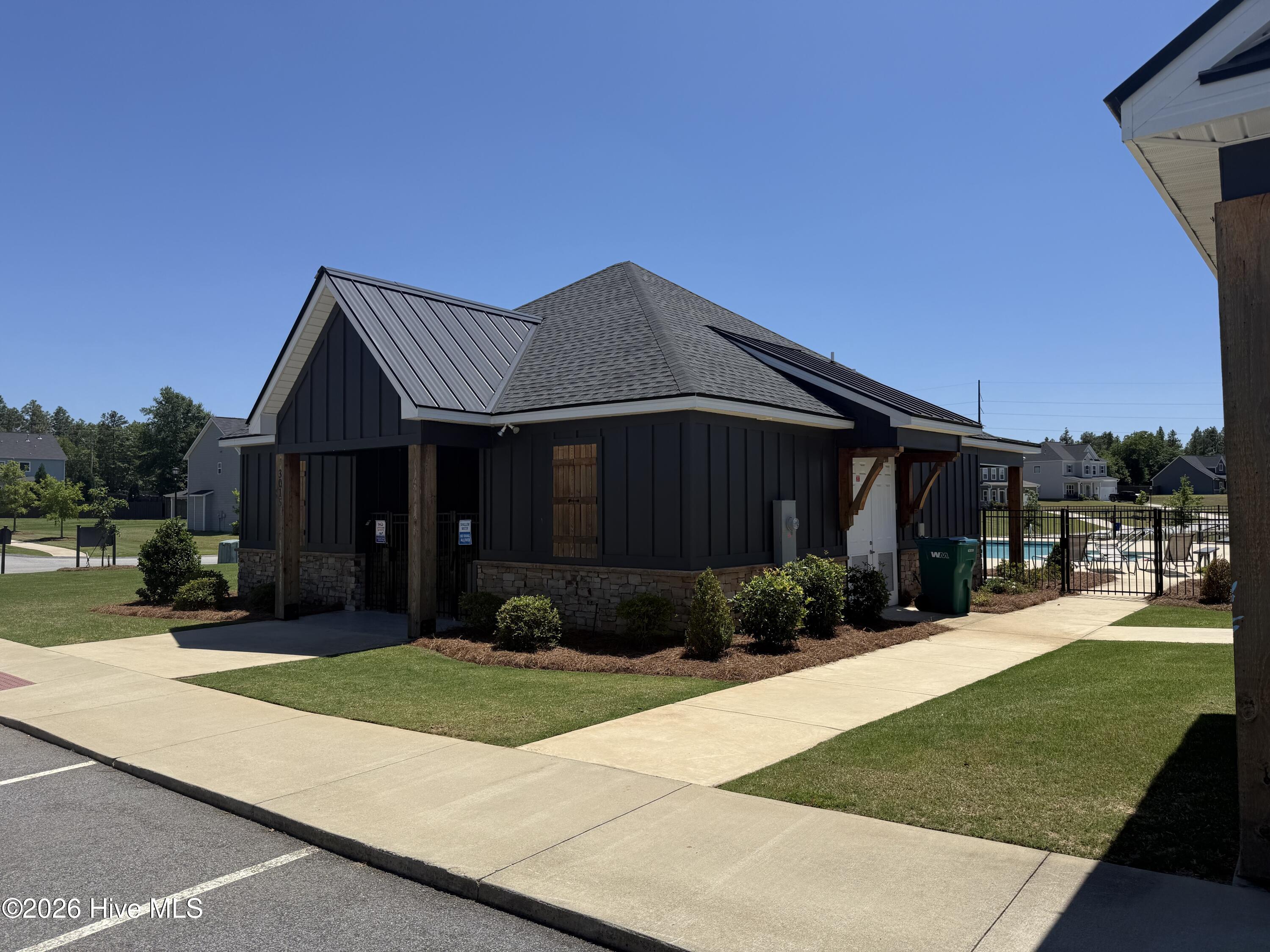 8061 Crossbow Landing Property Photo 50