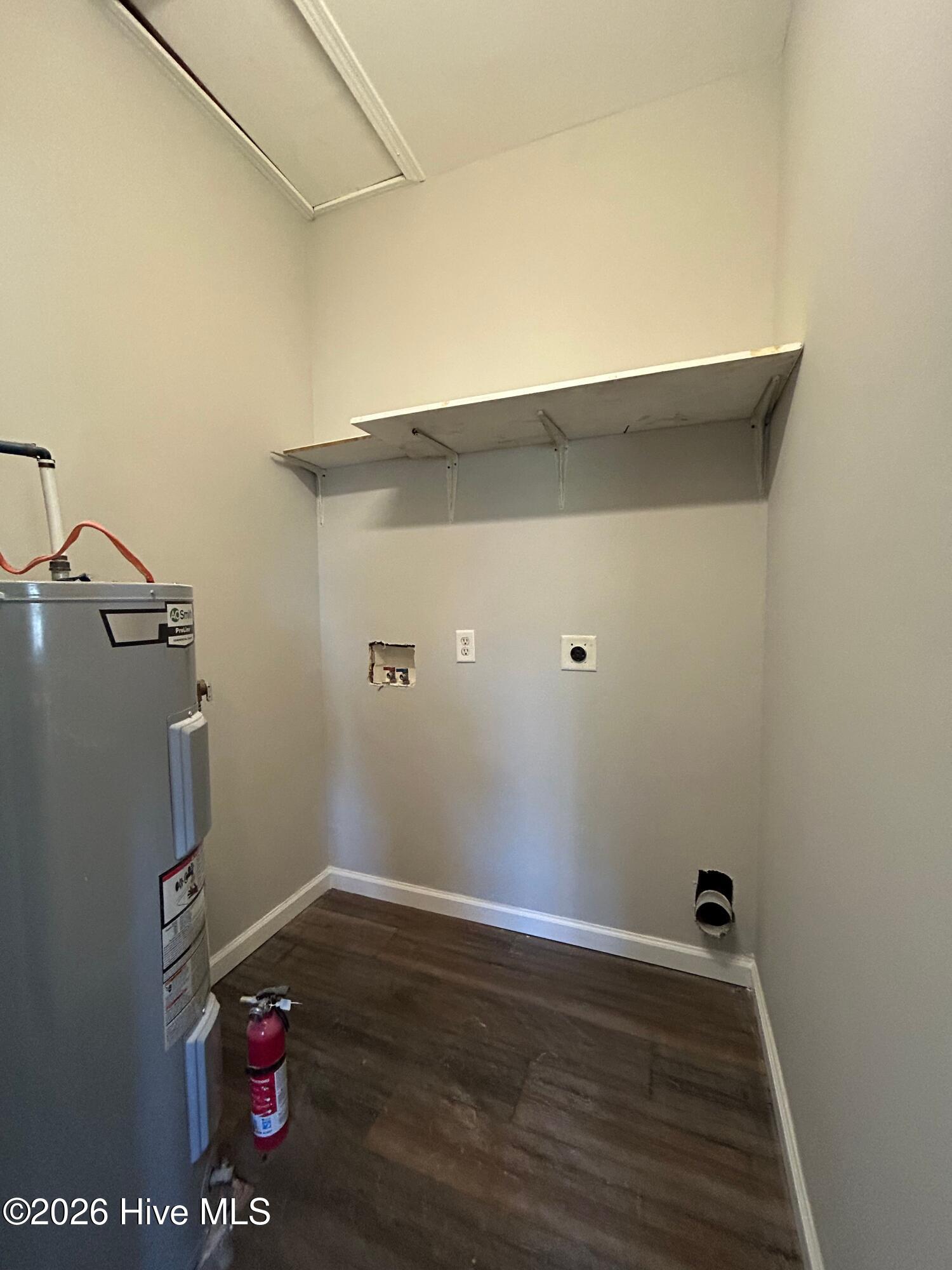 433 Evans Street Property Photo 12