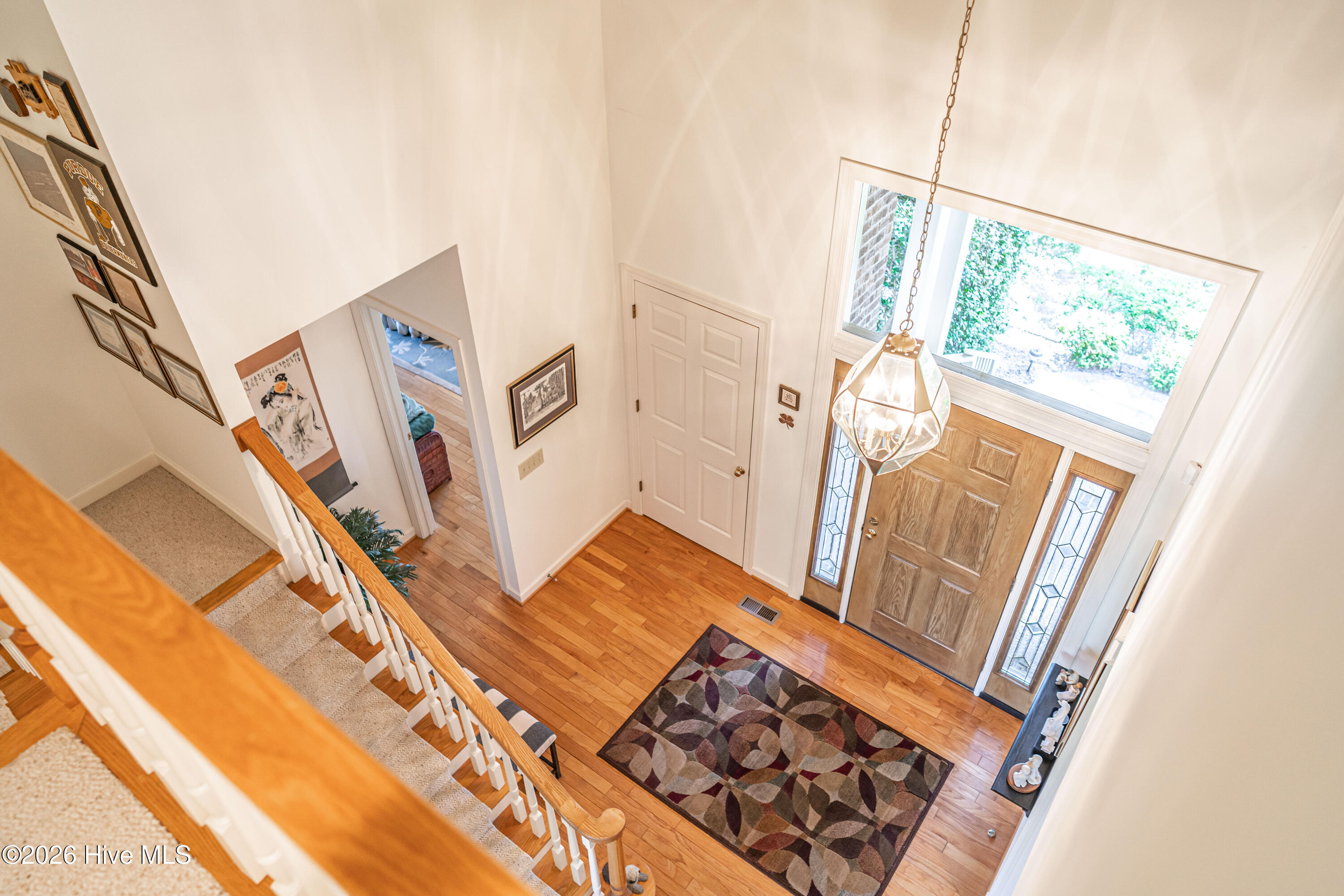 11 Squires Lane Property Photo 29