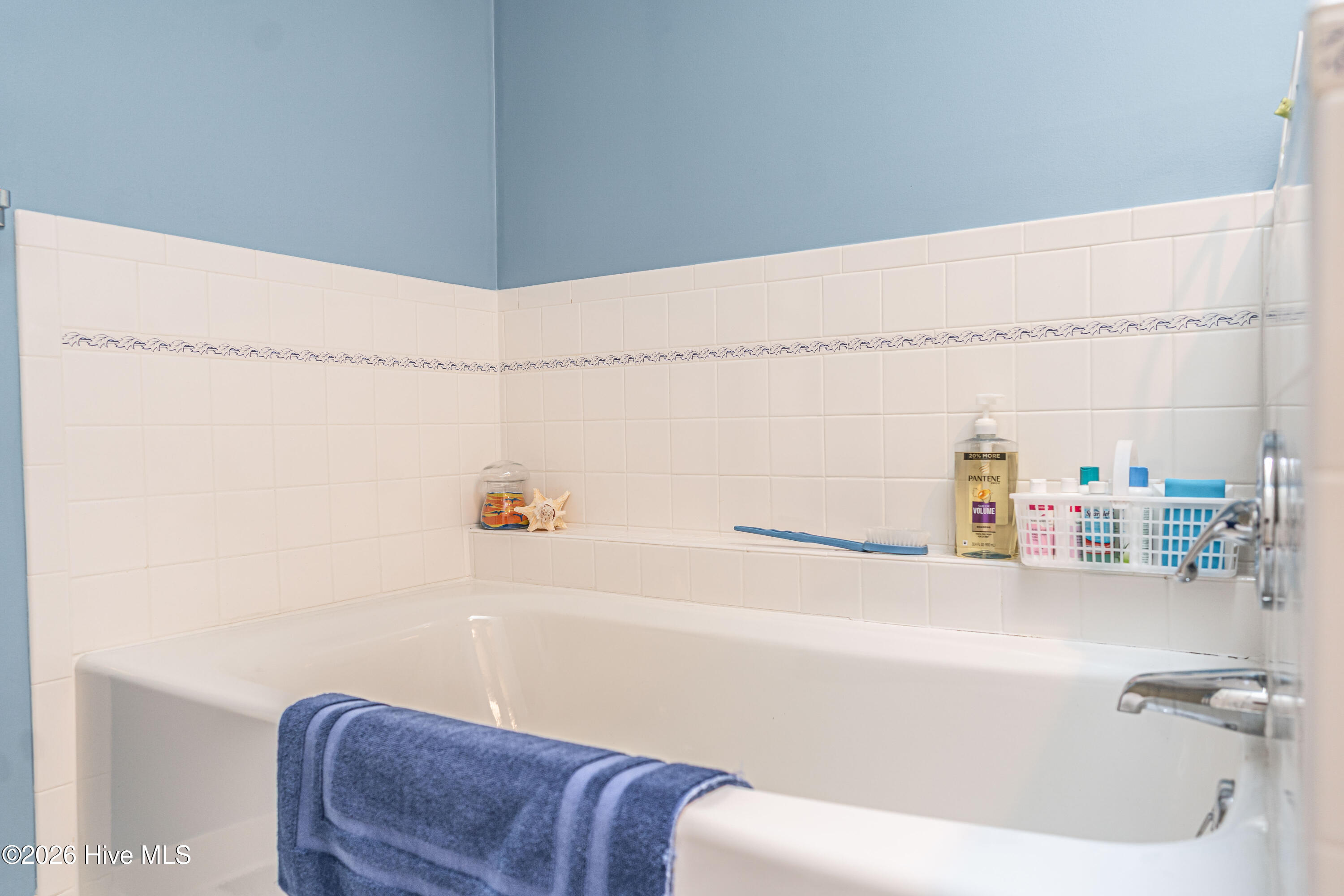 11 Squires Lane Property Photo 39