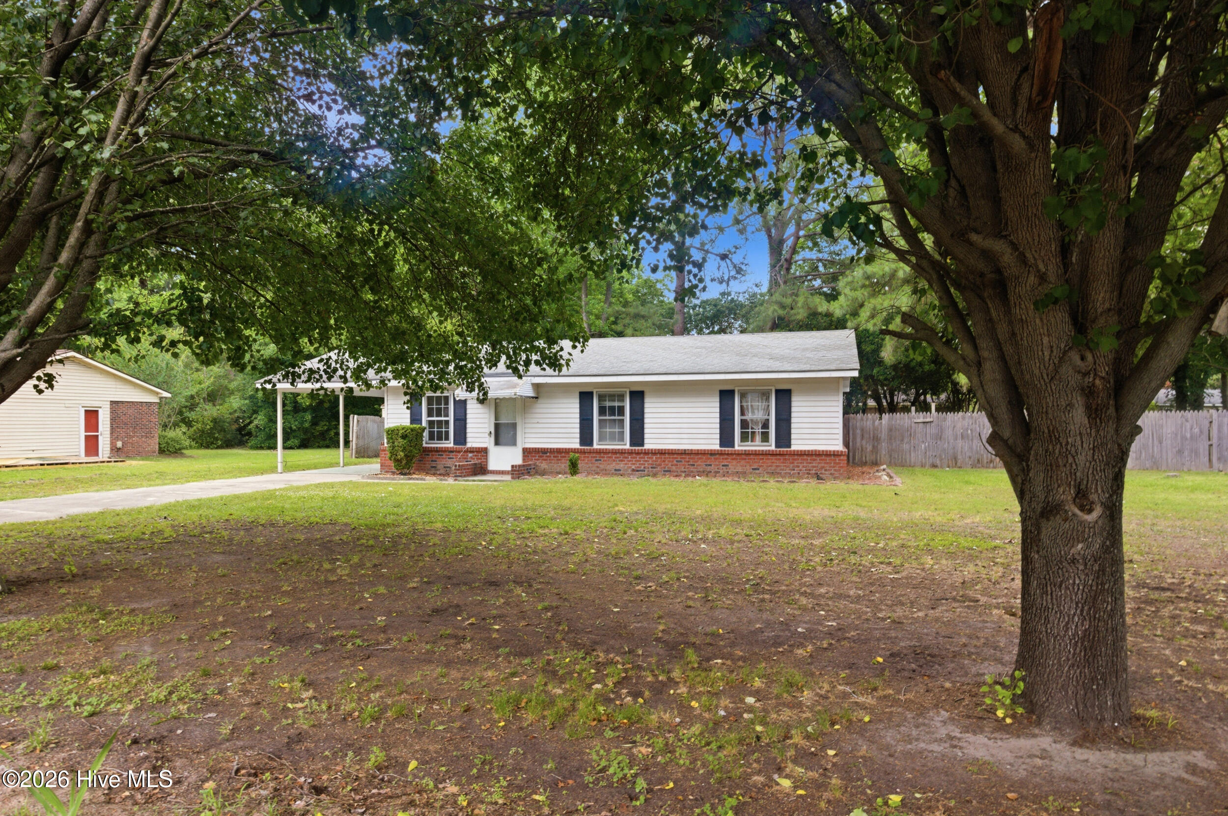 347 Jeanette Street Property Photo 5