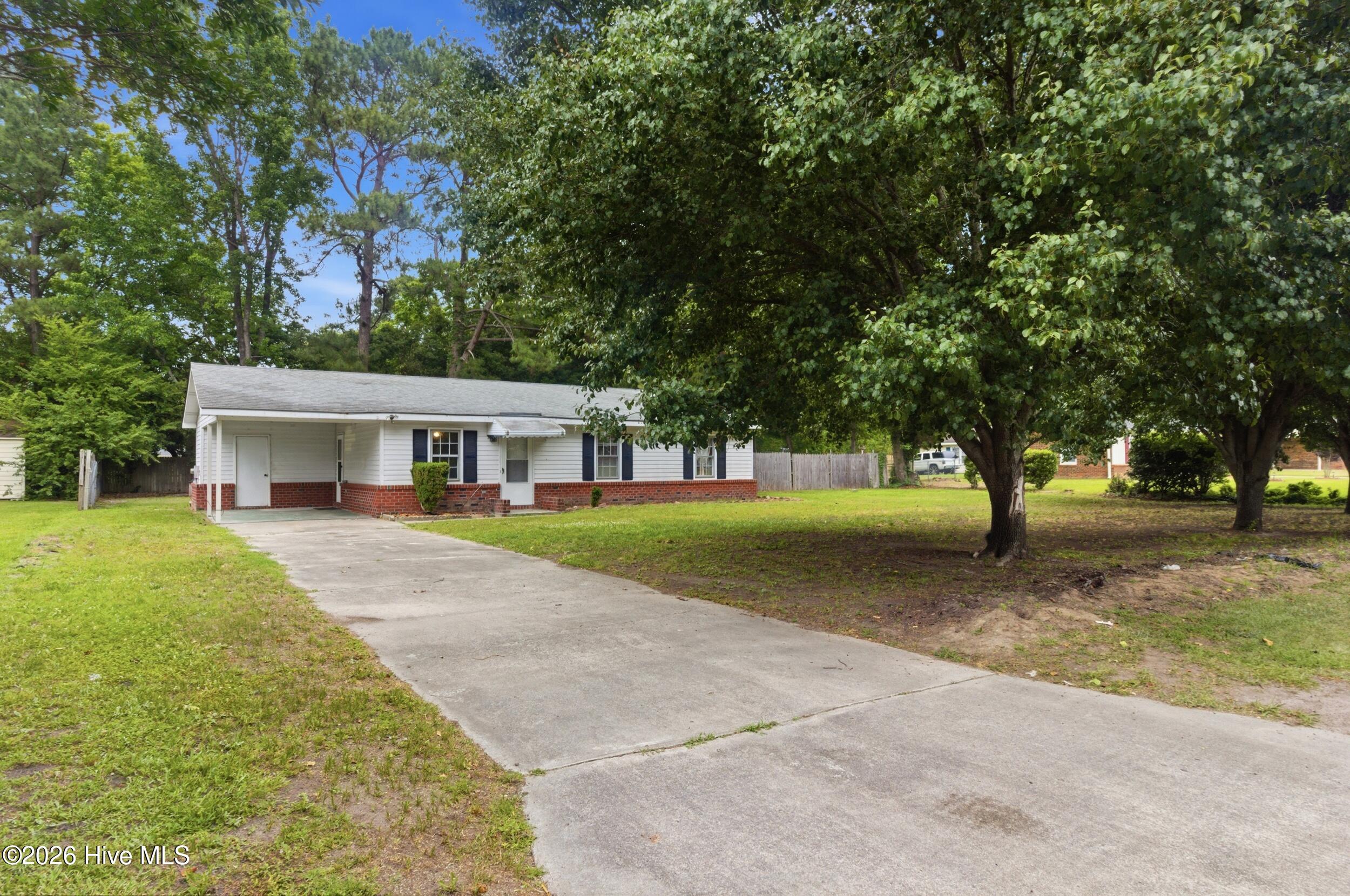 347 Jeanette Street Property Photo 6