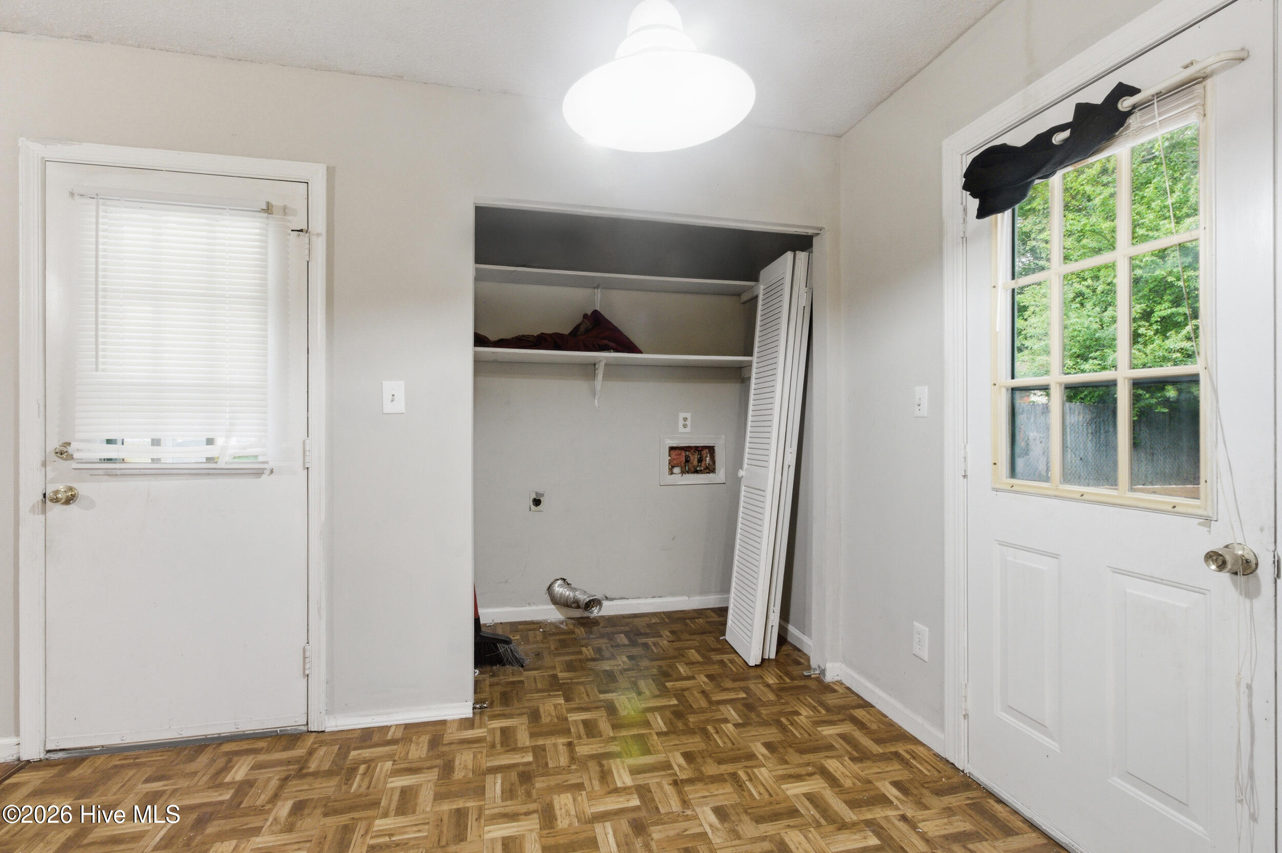 347 Jeanette Street Property Photo 14