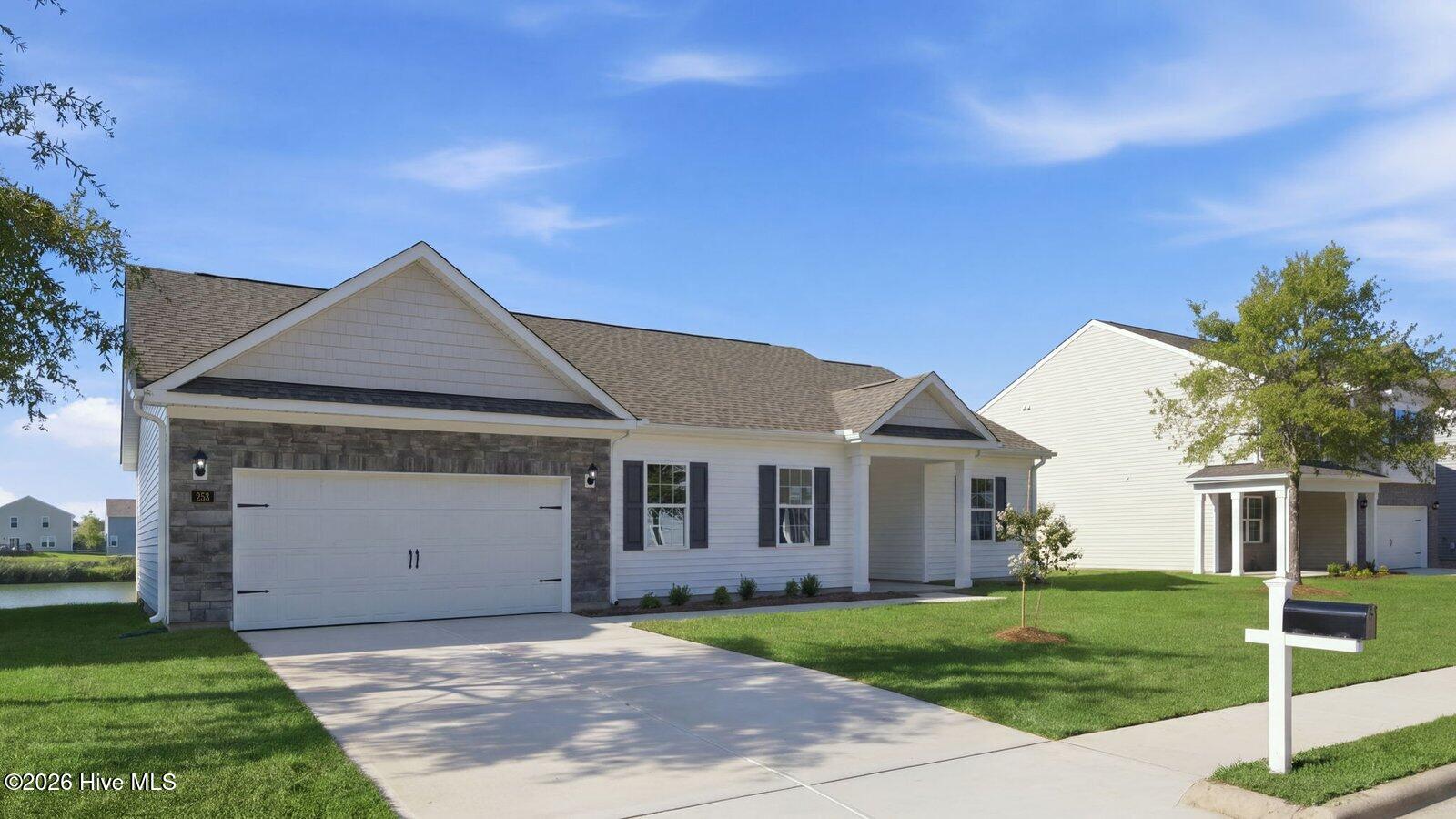 253 Lake Tyler Drive Property Photo 4