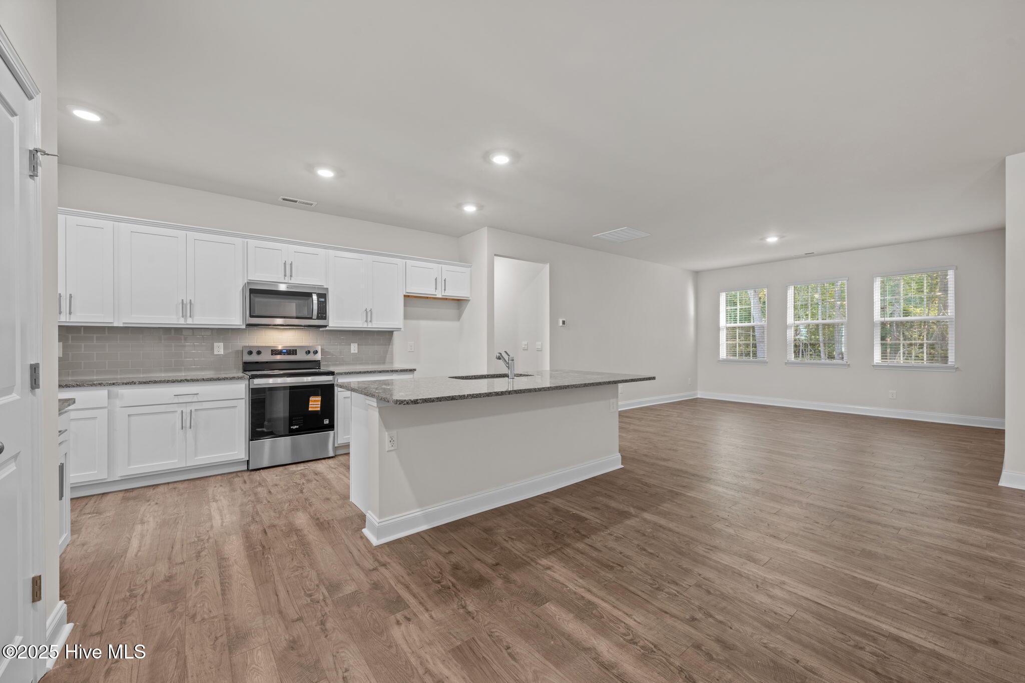 253 Lake Tyler Drive Property Photo 16