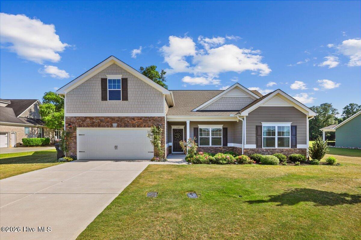 127 Duval Drive Property Photo 1
