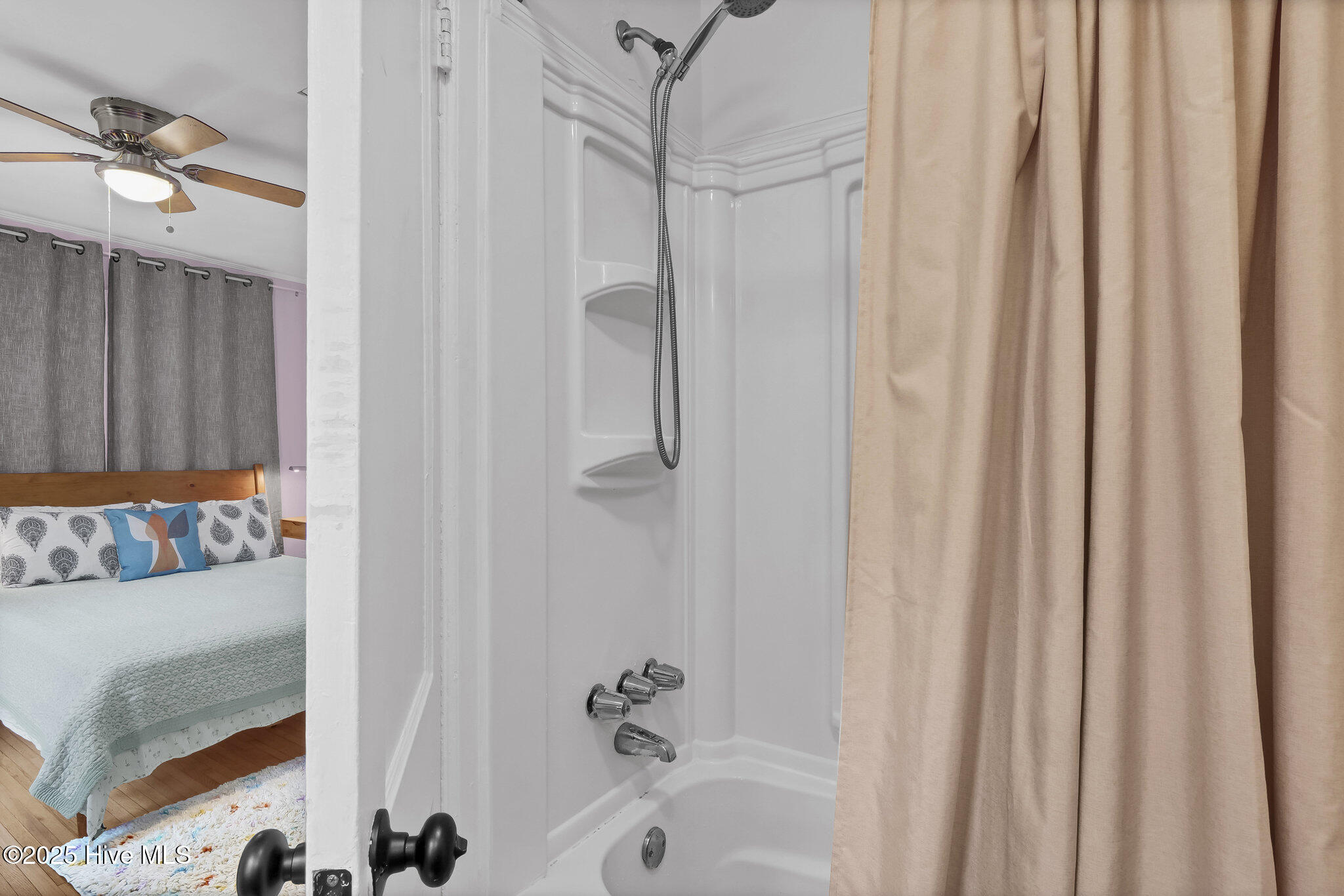 606 Ivey Circle Property Photo 13