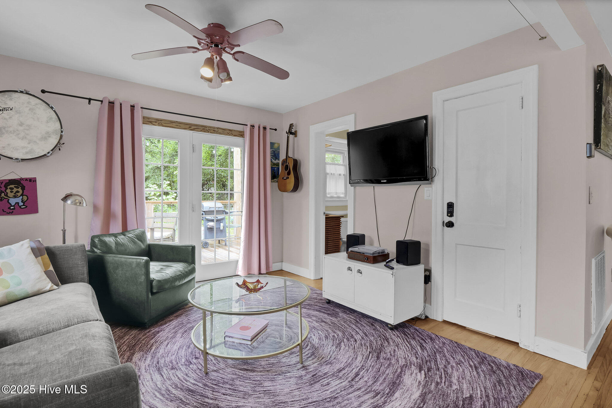 606 Ivey Circle Property Photo 16