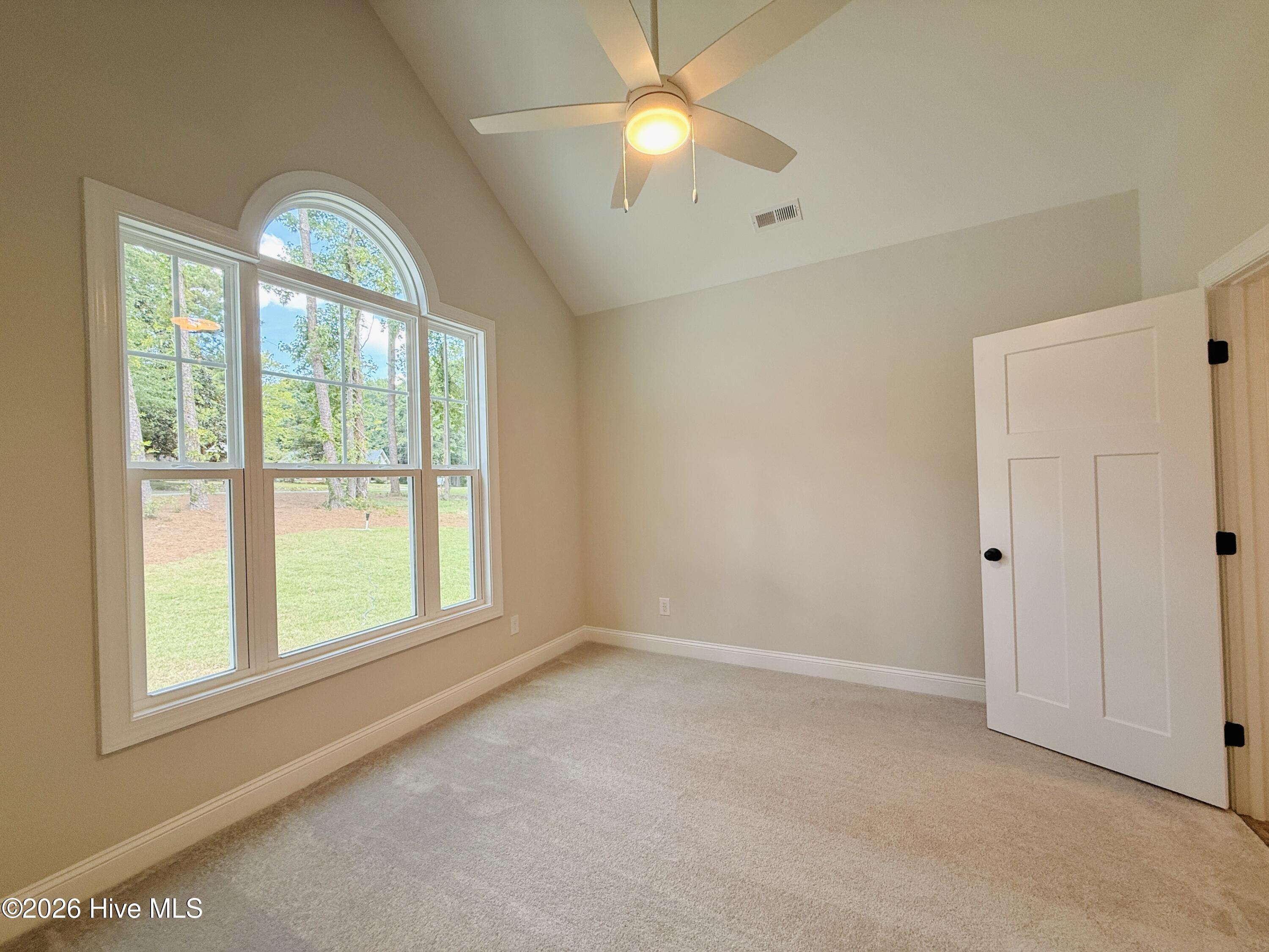 695 Sunset Drive Property Photo 9