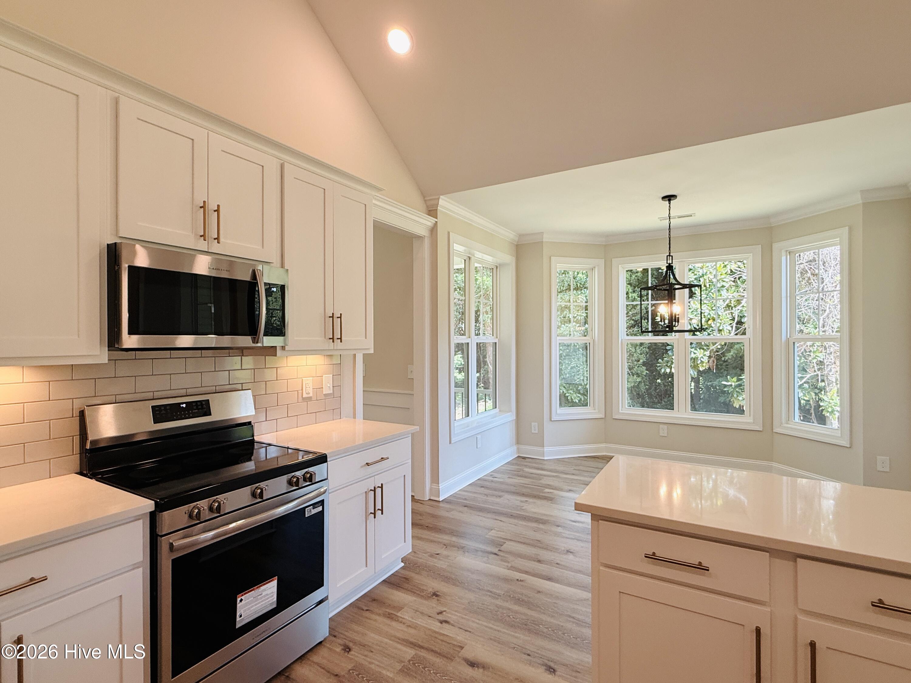 695 Sunset Drive Property Photo 19