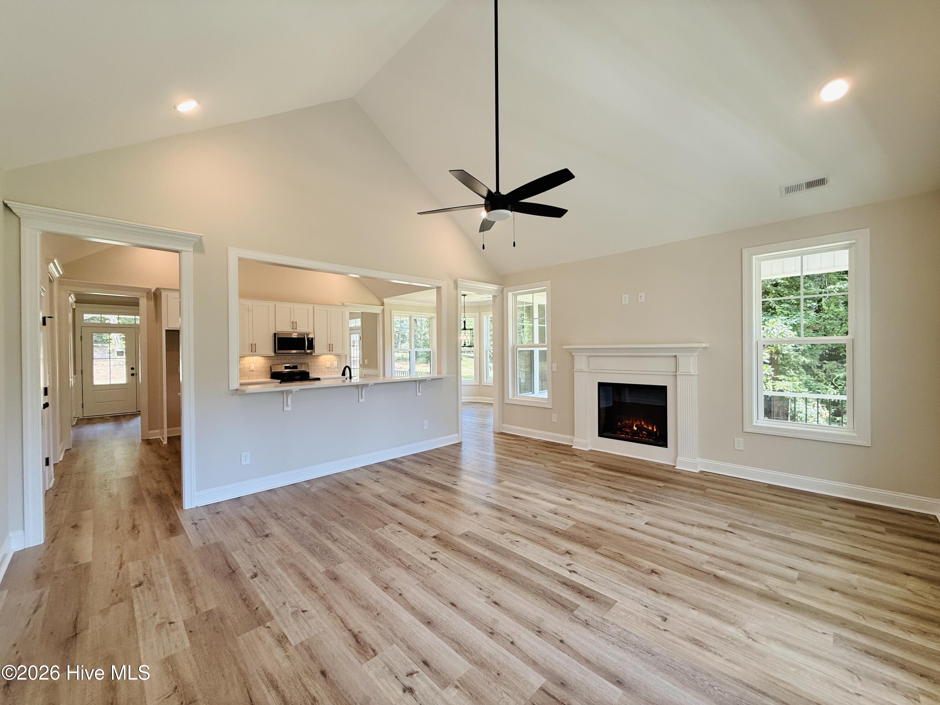 695 Sunset Drive Property Photo 25