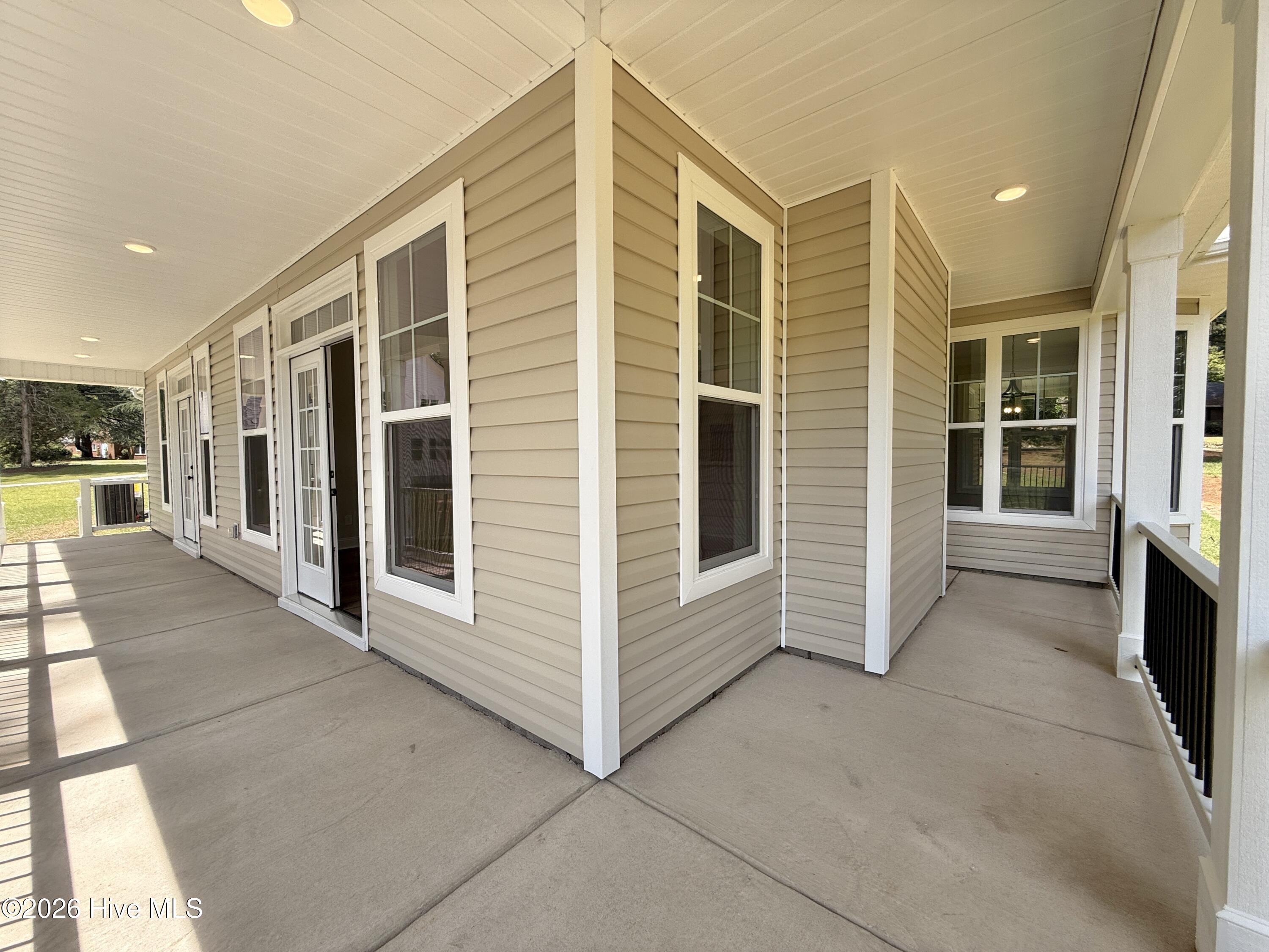 695 Sunset Drive Property Photo 46