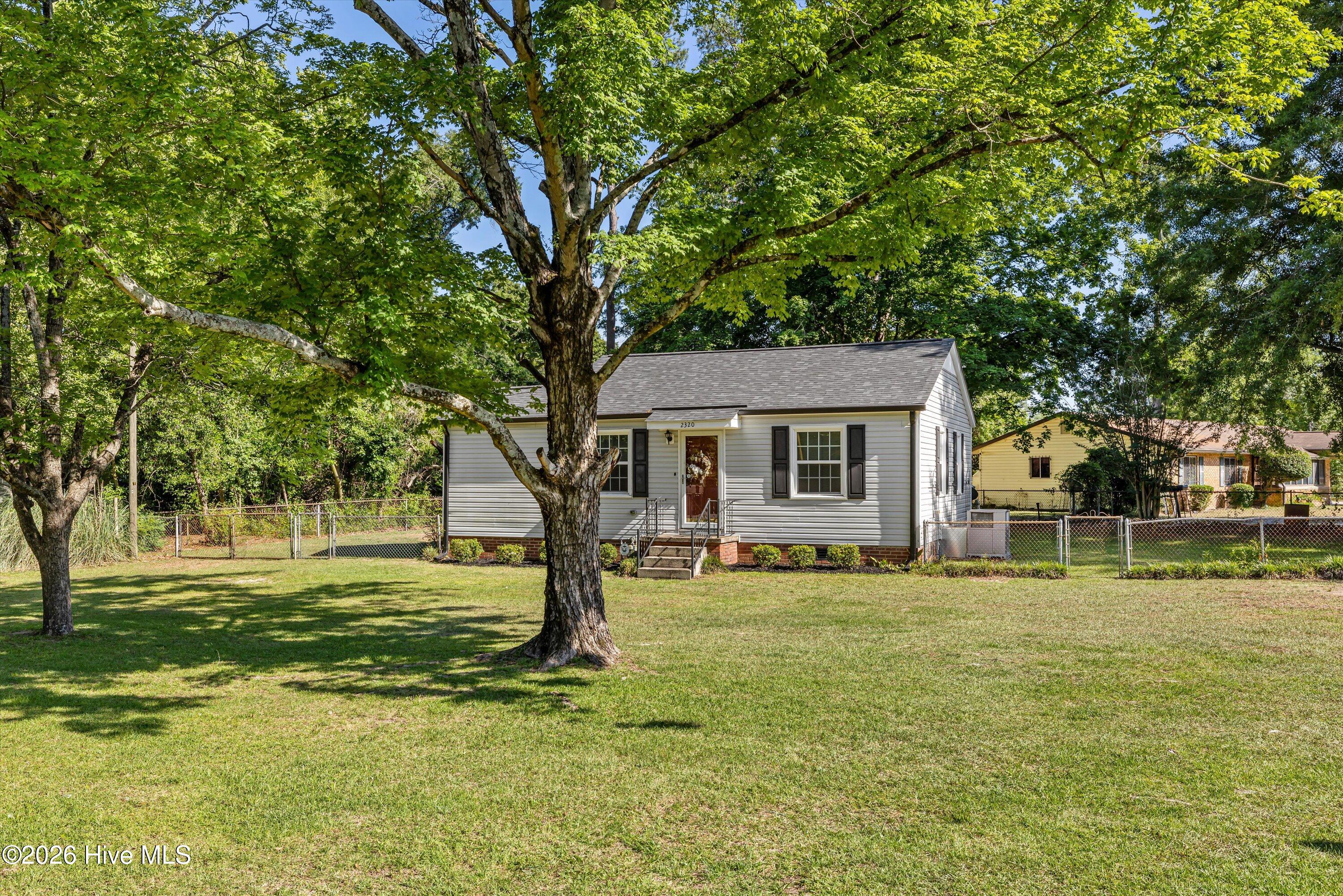 2320 Harding Road Property Photo 2