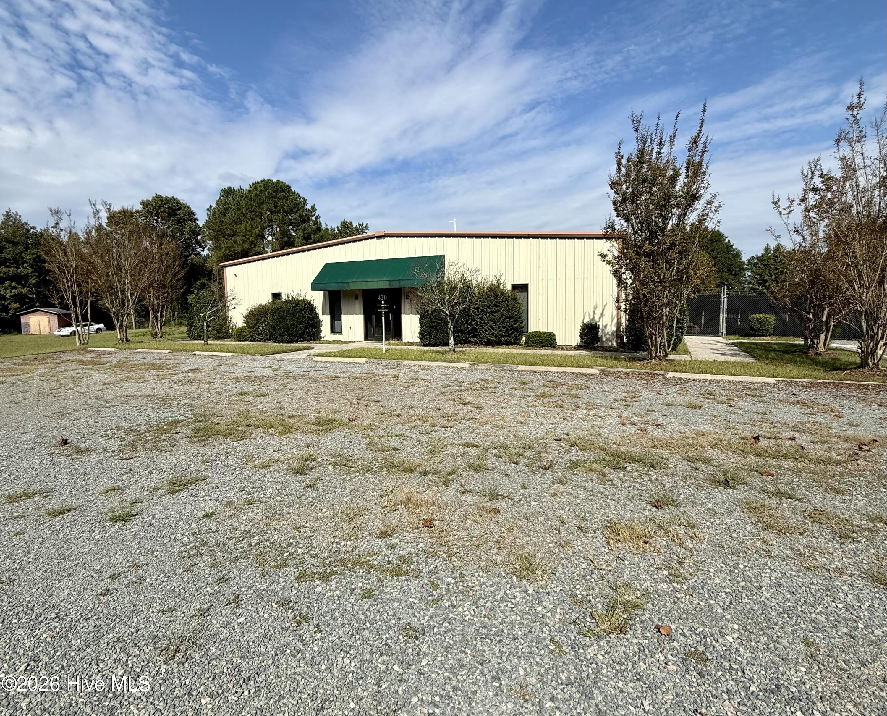 420 Hwy 15-501 Property Photo 2