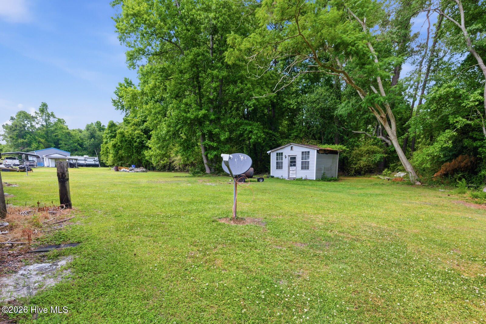 746 Kinston Highway Property Photo 2
