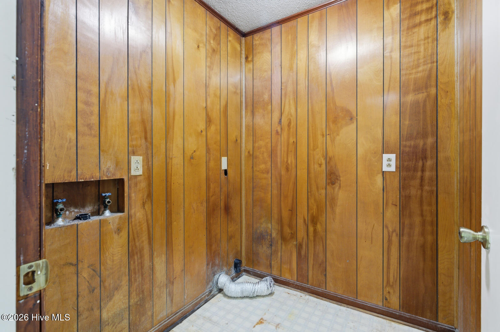 746 Kinston Highway Property Photo 12