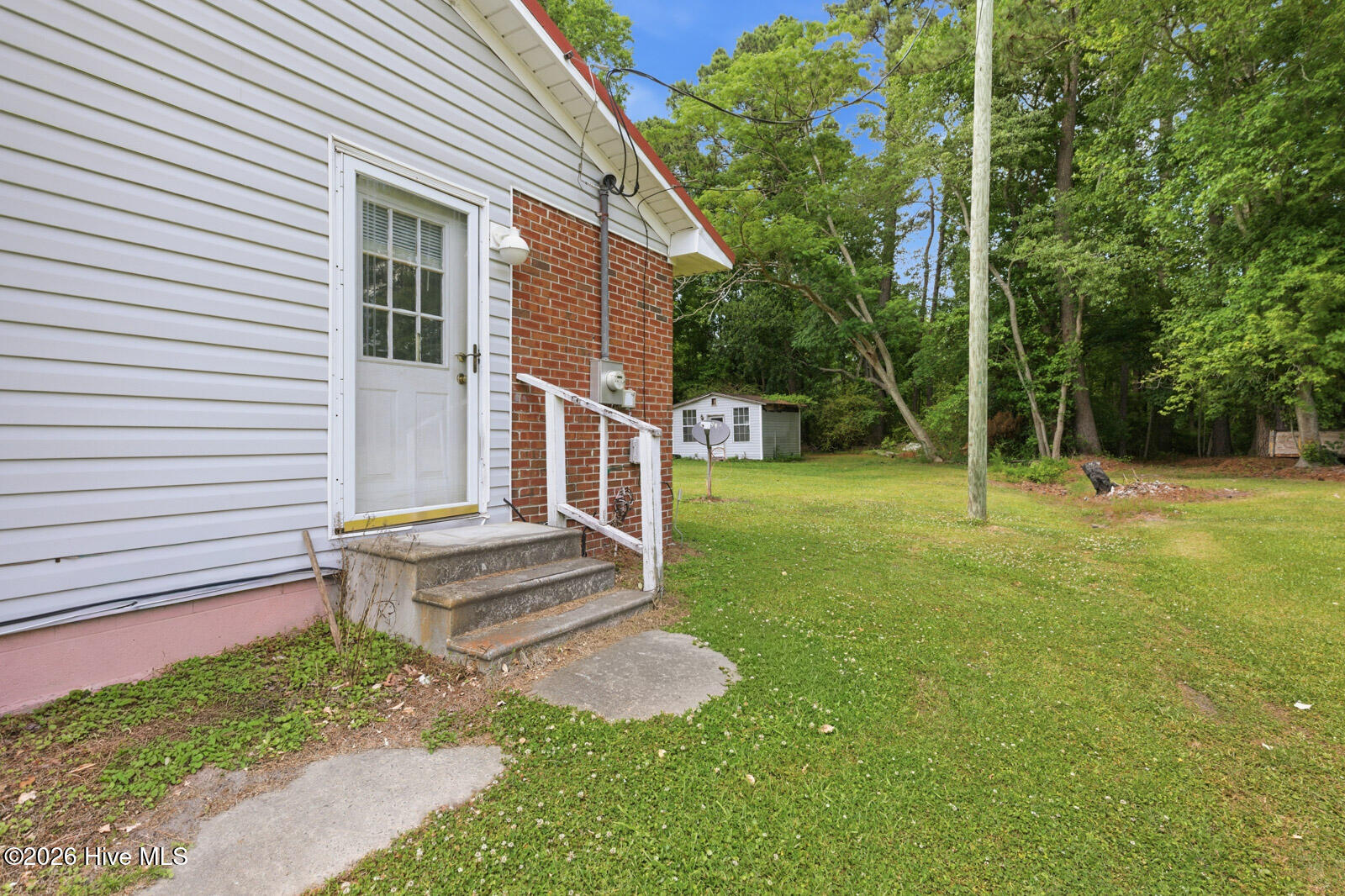 746 Kinston Highway Property Photo 21