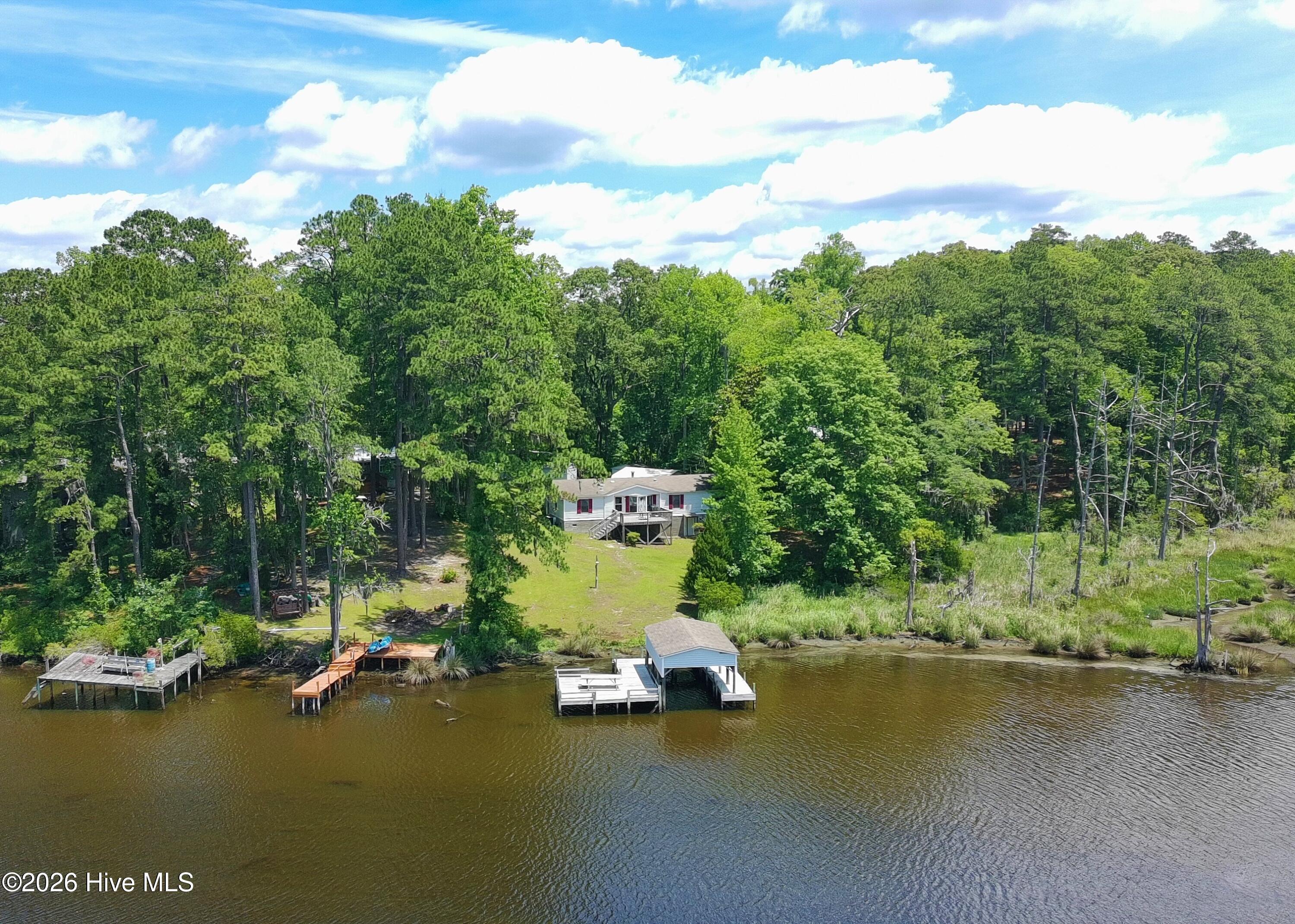 1045 River Road Property Photo 1