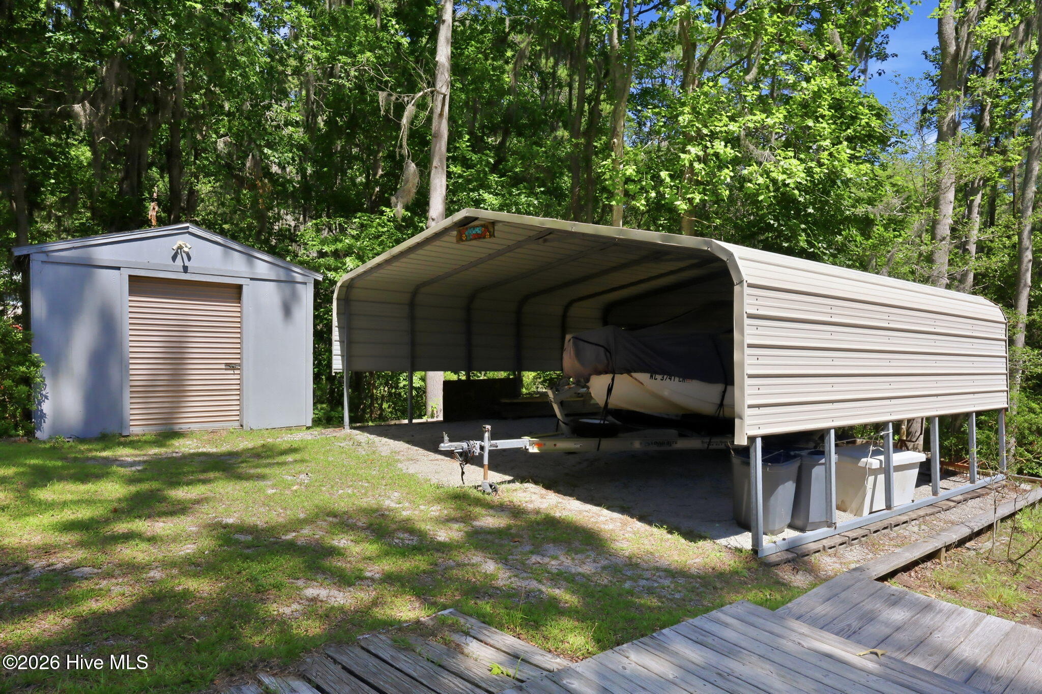 1045 River Road Property Photo 8