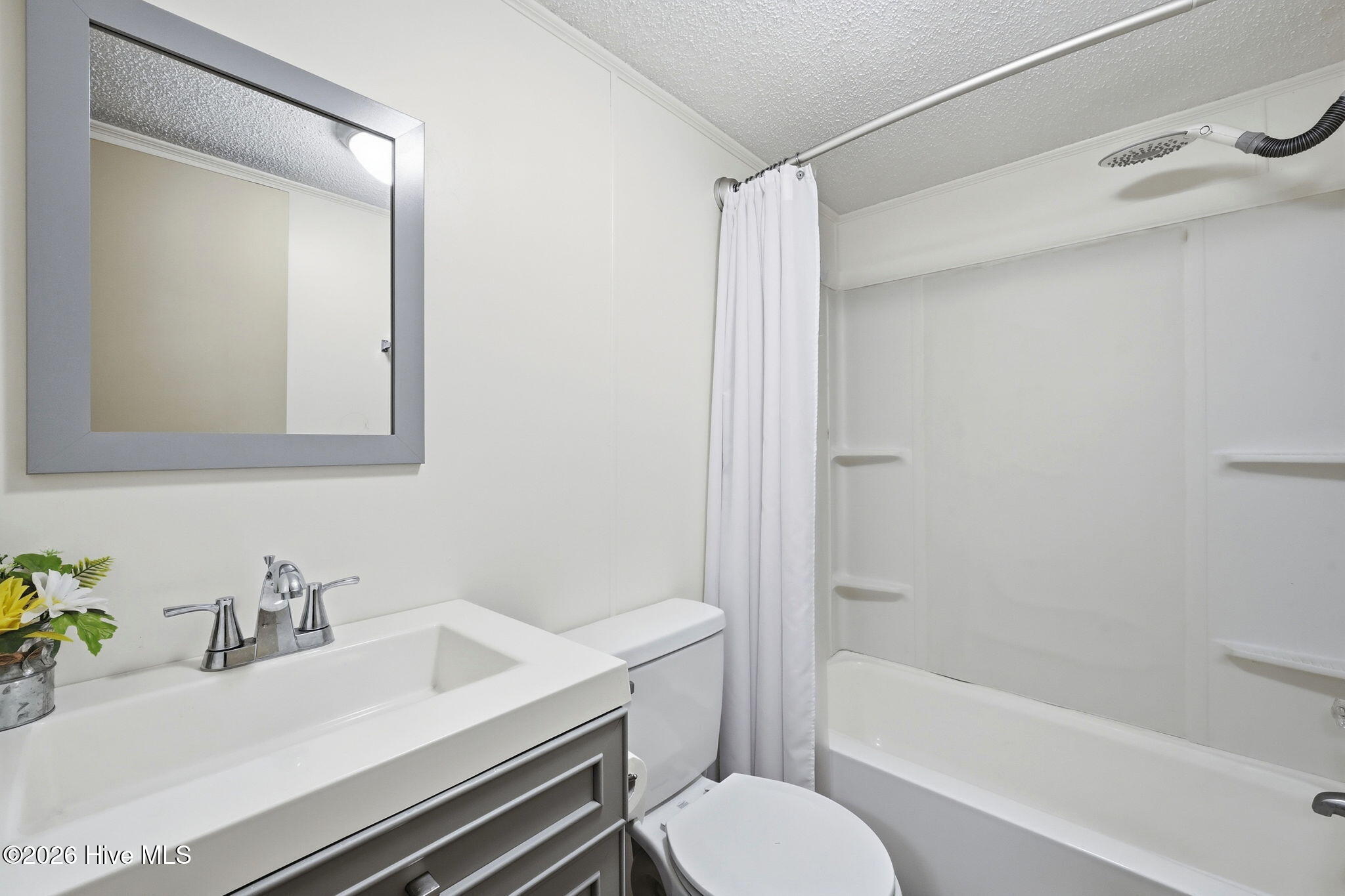 1045 River Road Property Photo 23