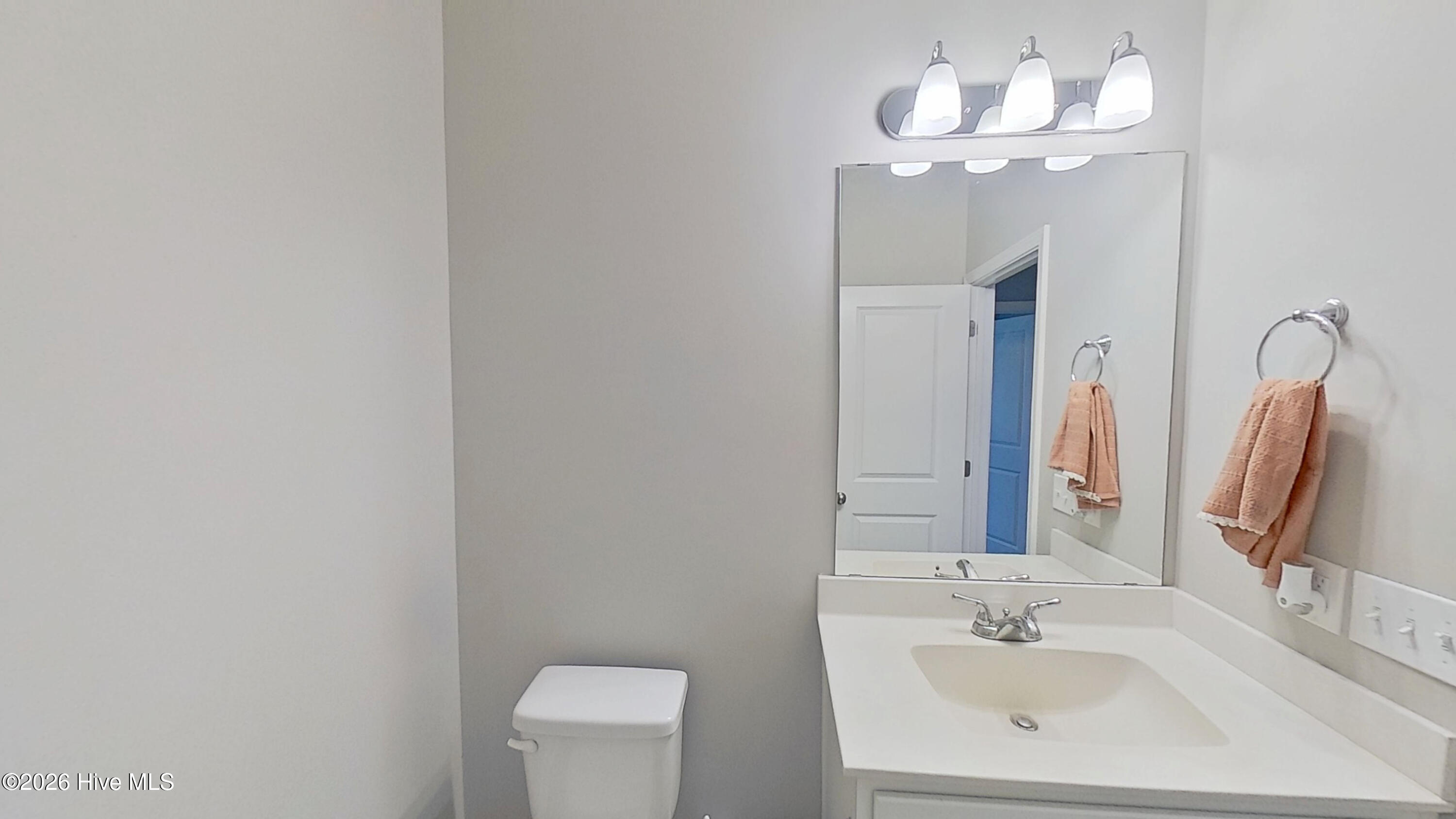 11 Violetear Ridge Property Photo 14