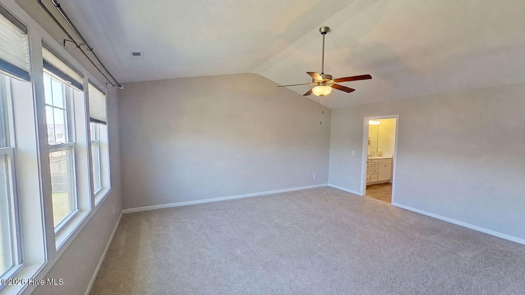 11 Violetear Ridge Property Photo 15