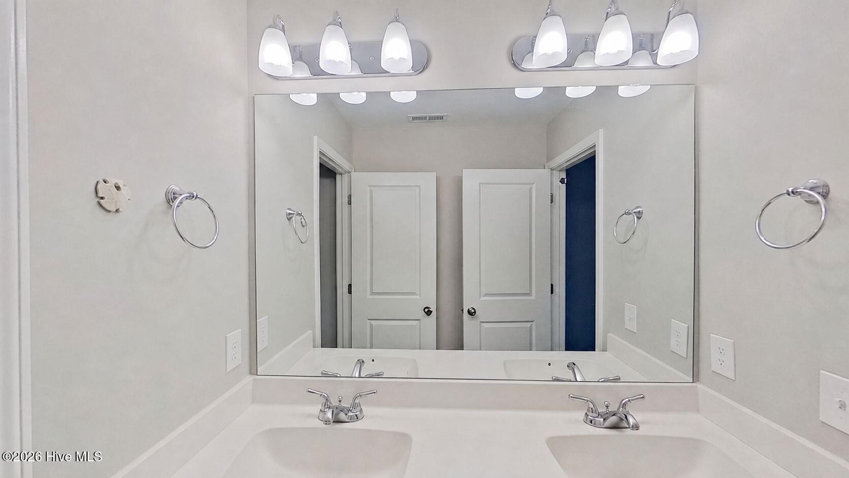 11 Violetear Ridge Property Photo 23