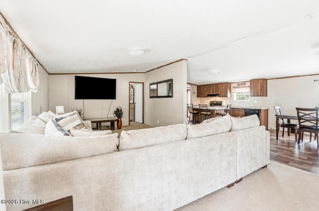 20941 Iris Drive Property Photo 6