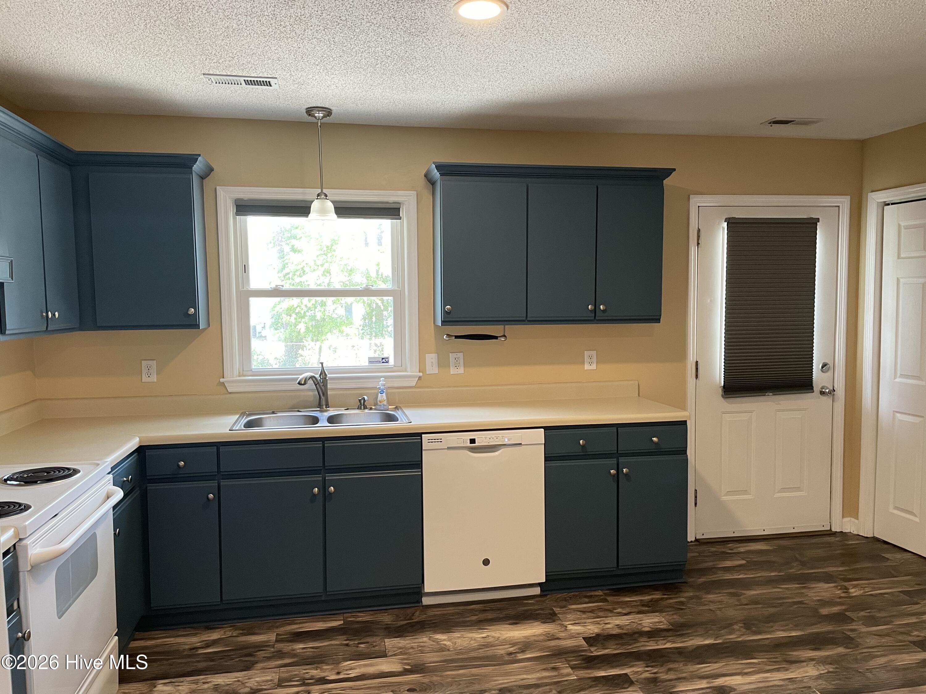 1136 Long Leaf Road Property Photo 8