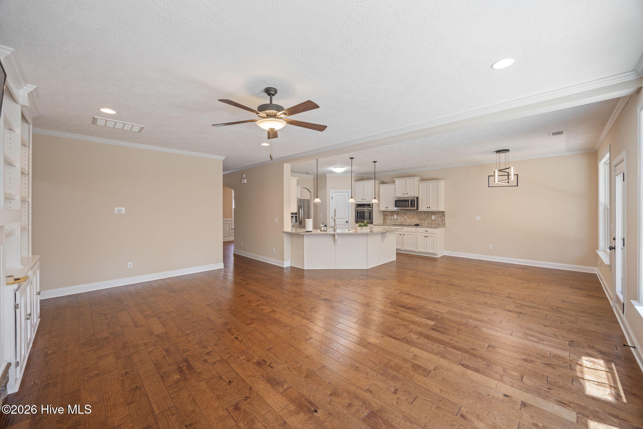 5734 Whispering Pines Way Property Photo 23