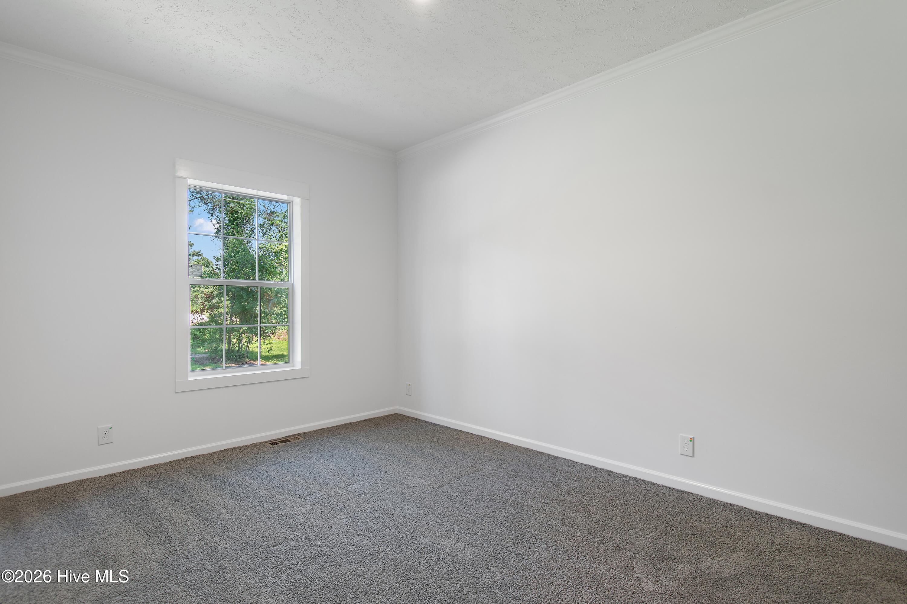 1869 Mission Hills Drive Property Photo 14
