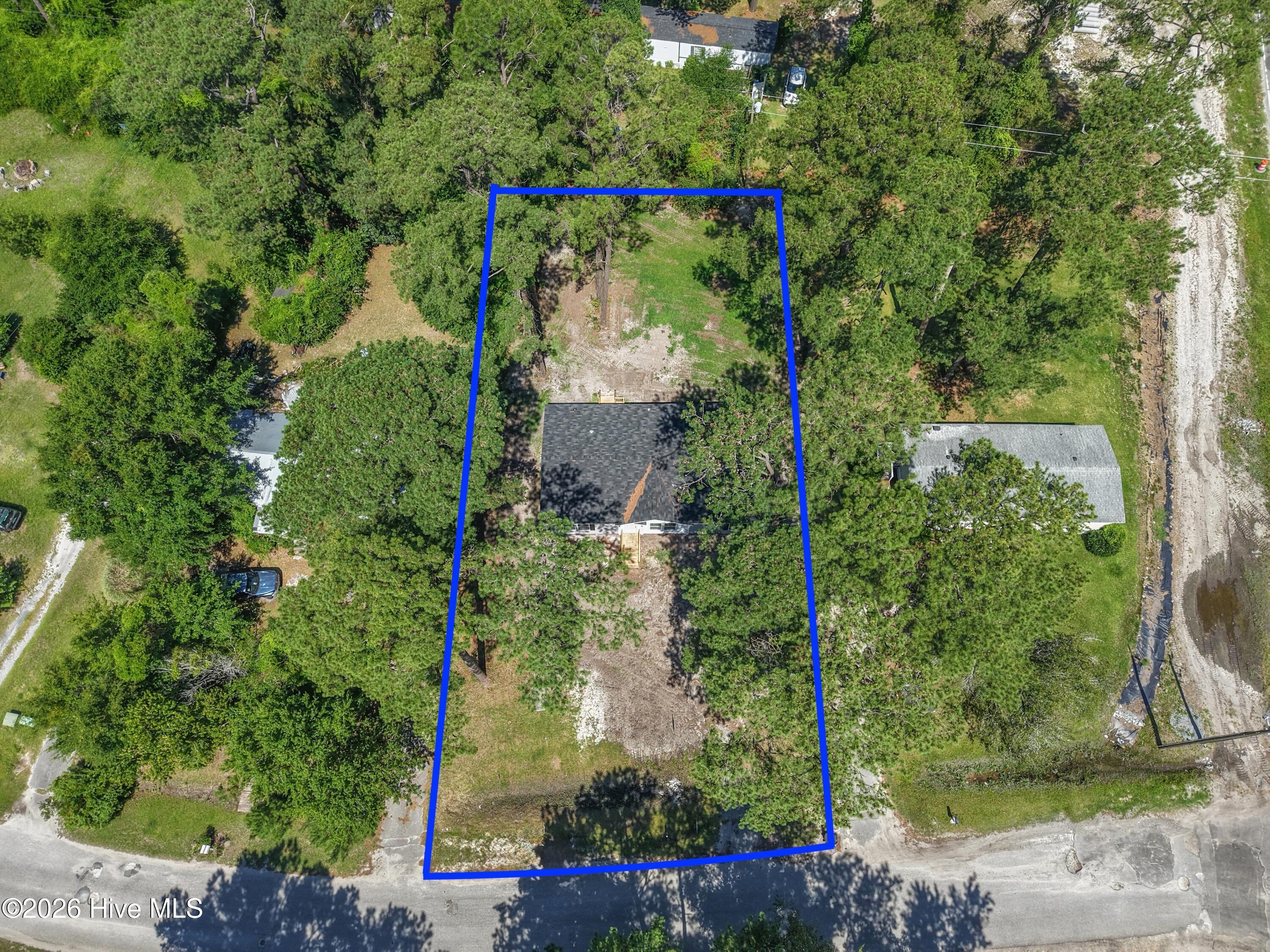 1869 Mission Hills Drive Property Photo 18