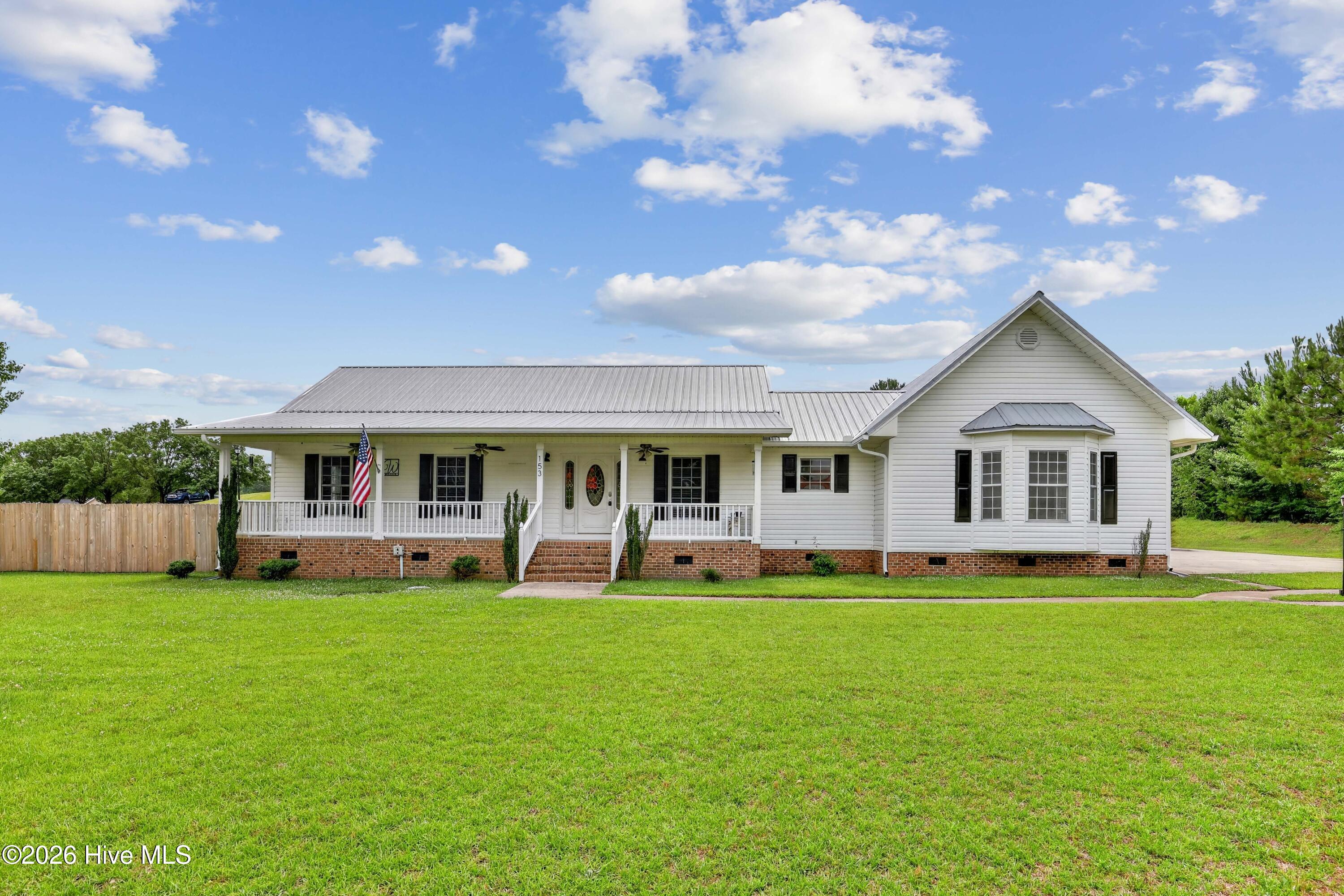 153 Giddens Street Property Photo 1