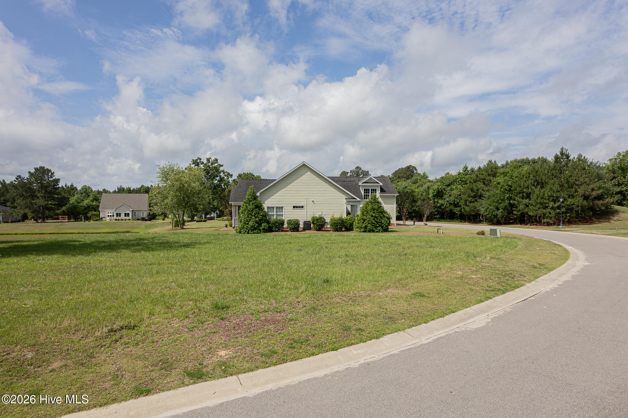 111 Firethorn Circle Property Photo 8