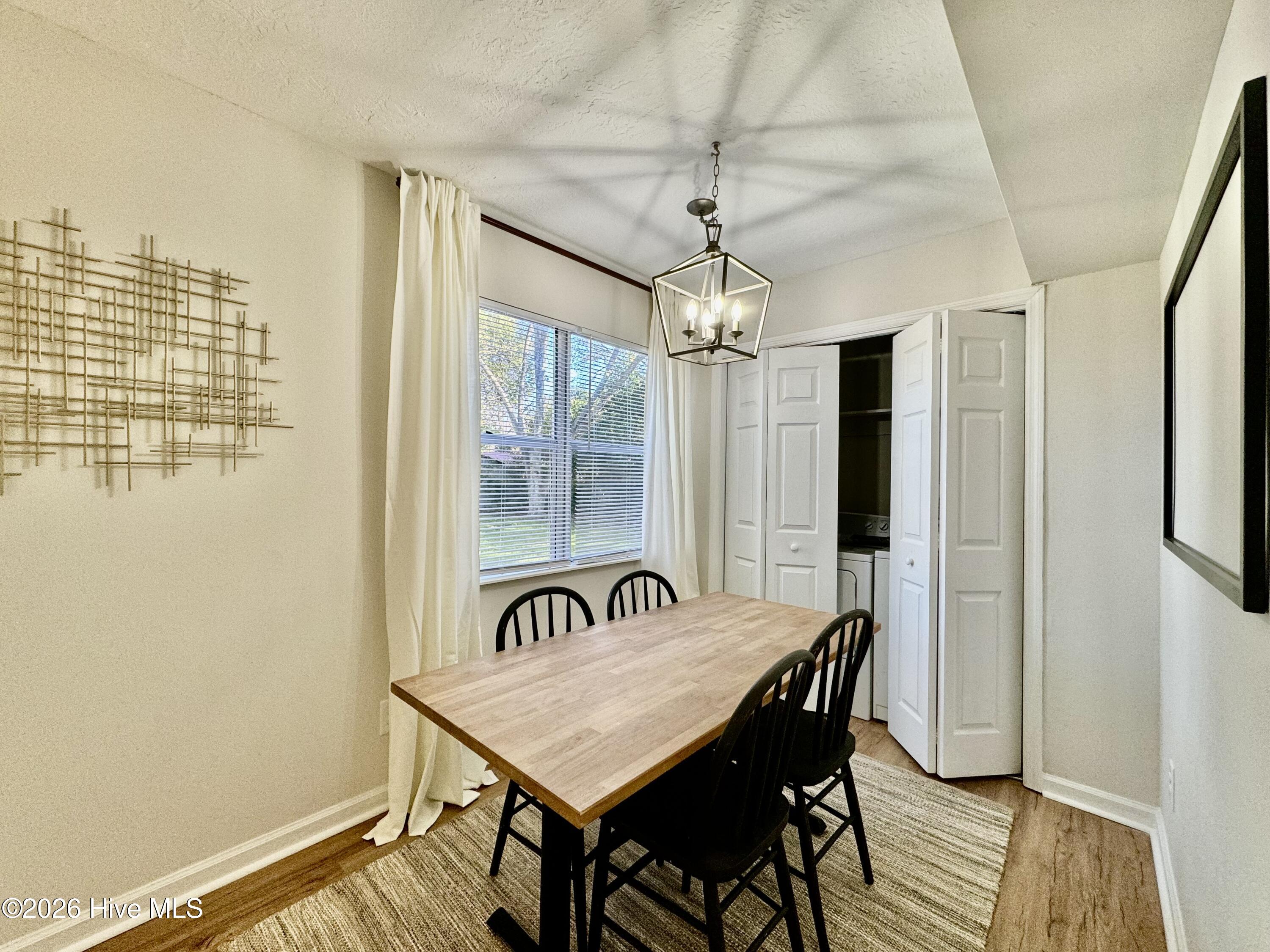 533 Grant Avenue B Property Photo 4