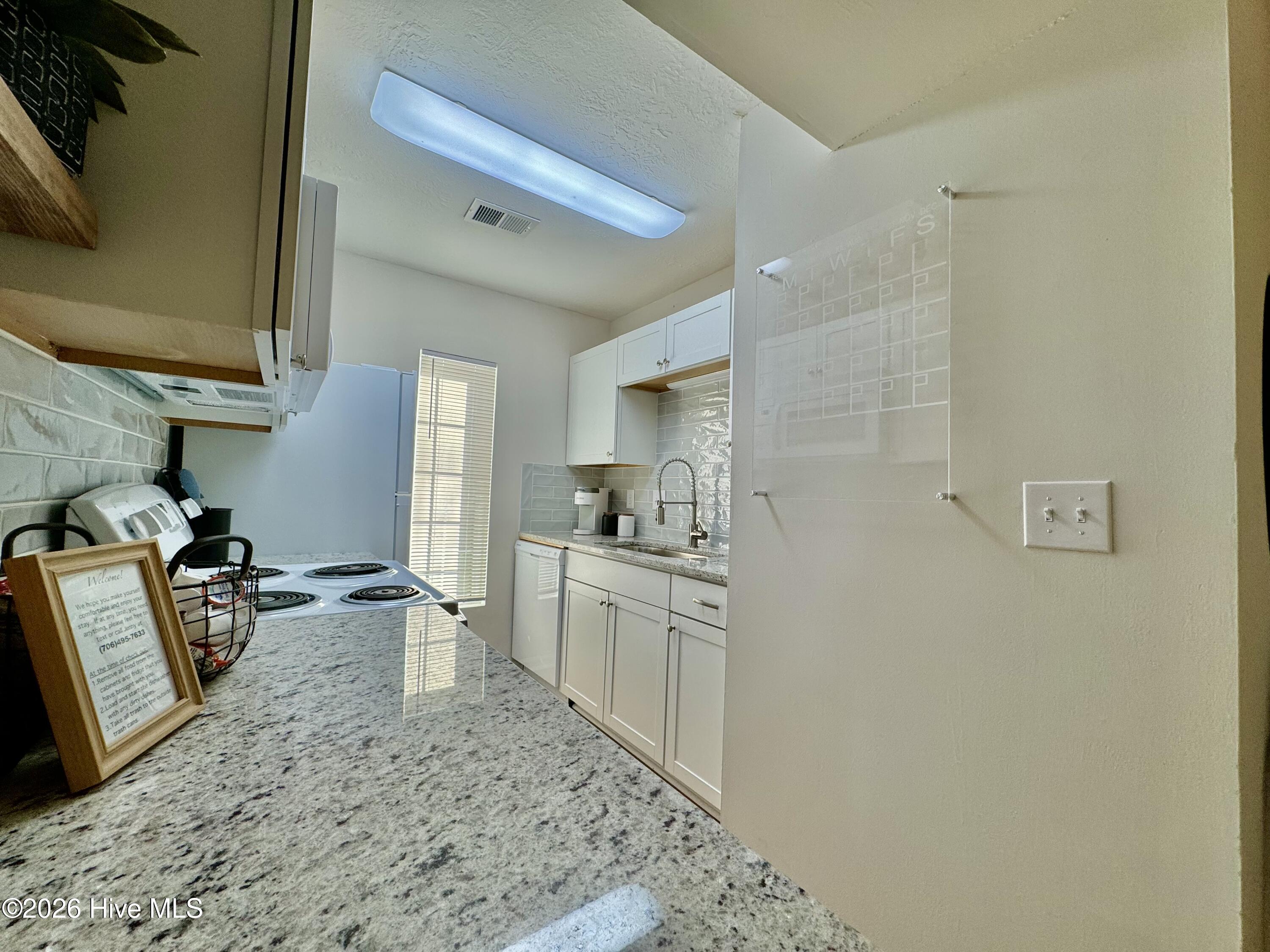 533 Grant Avenue B Property Photo 5