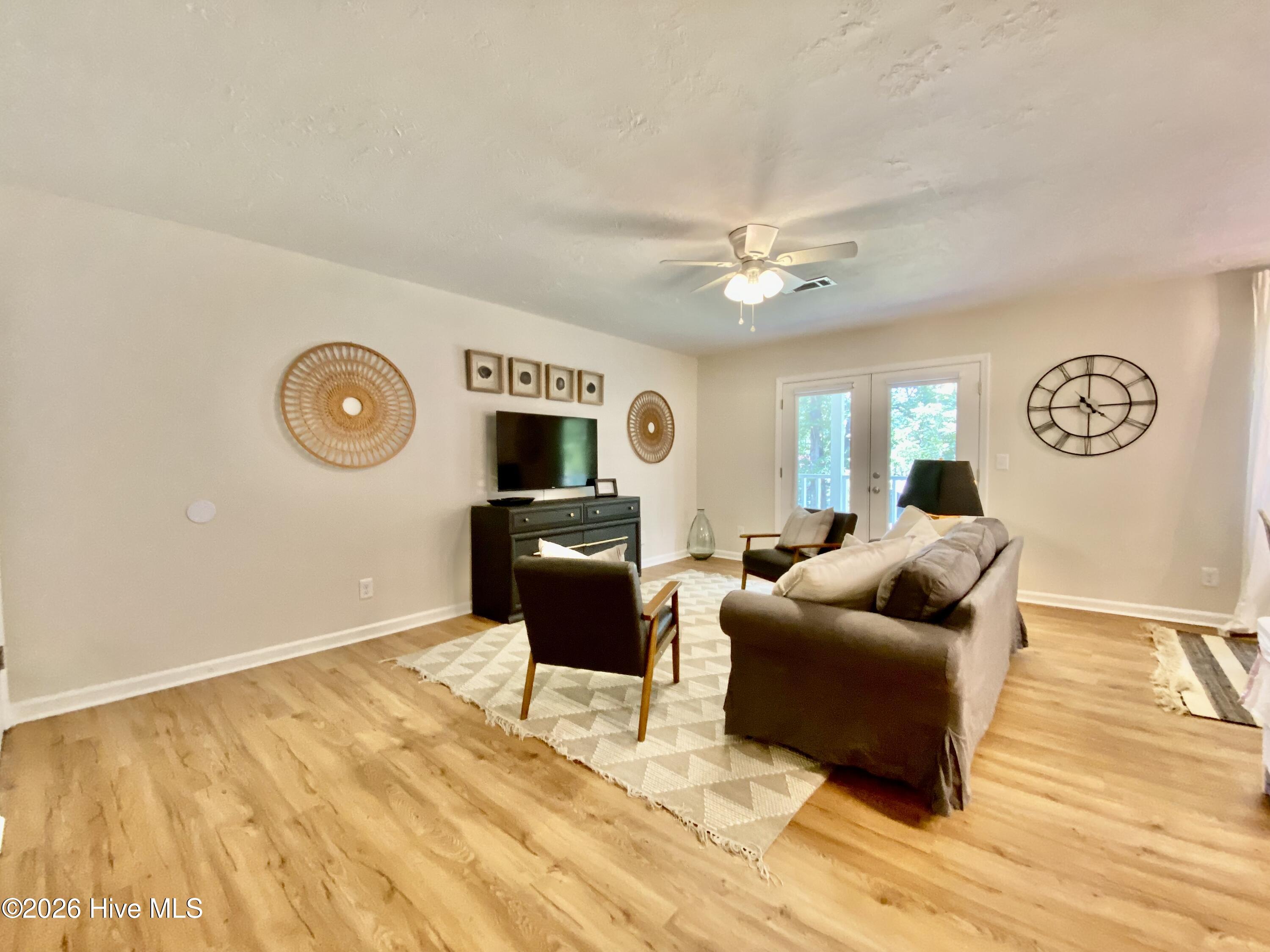 533 Grant Avenue D Property Photo 10