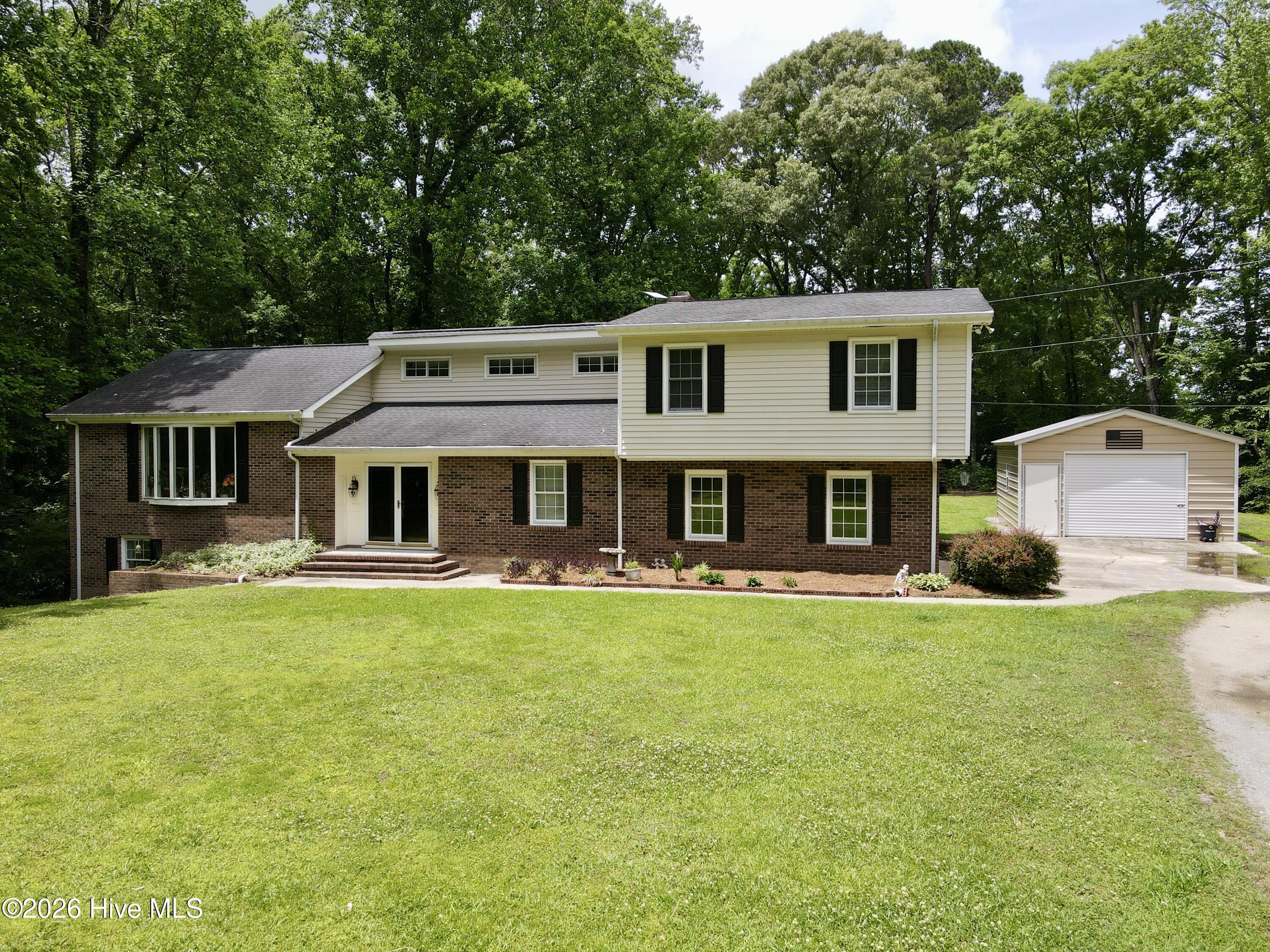 1191 Robin Lane Property Photo 1