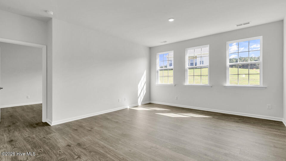 365 Alexis Loop Property Photo 13