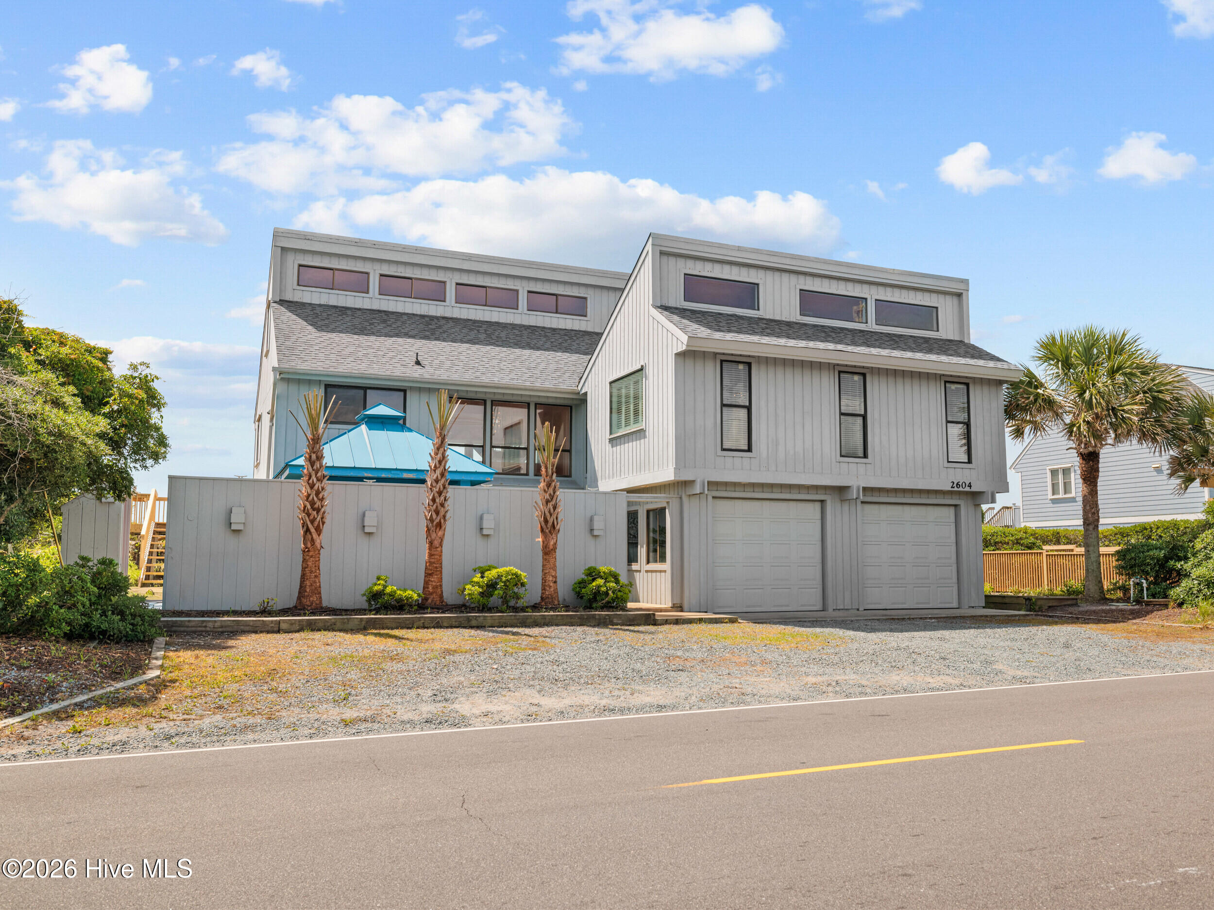 2604 S Shore Drive Property Photo 6